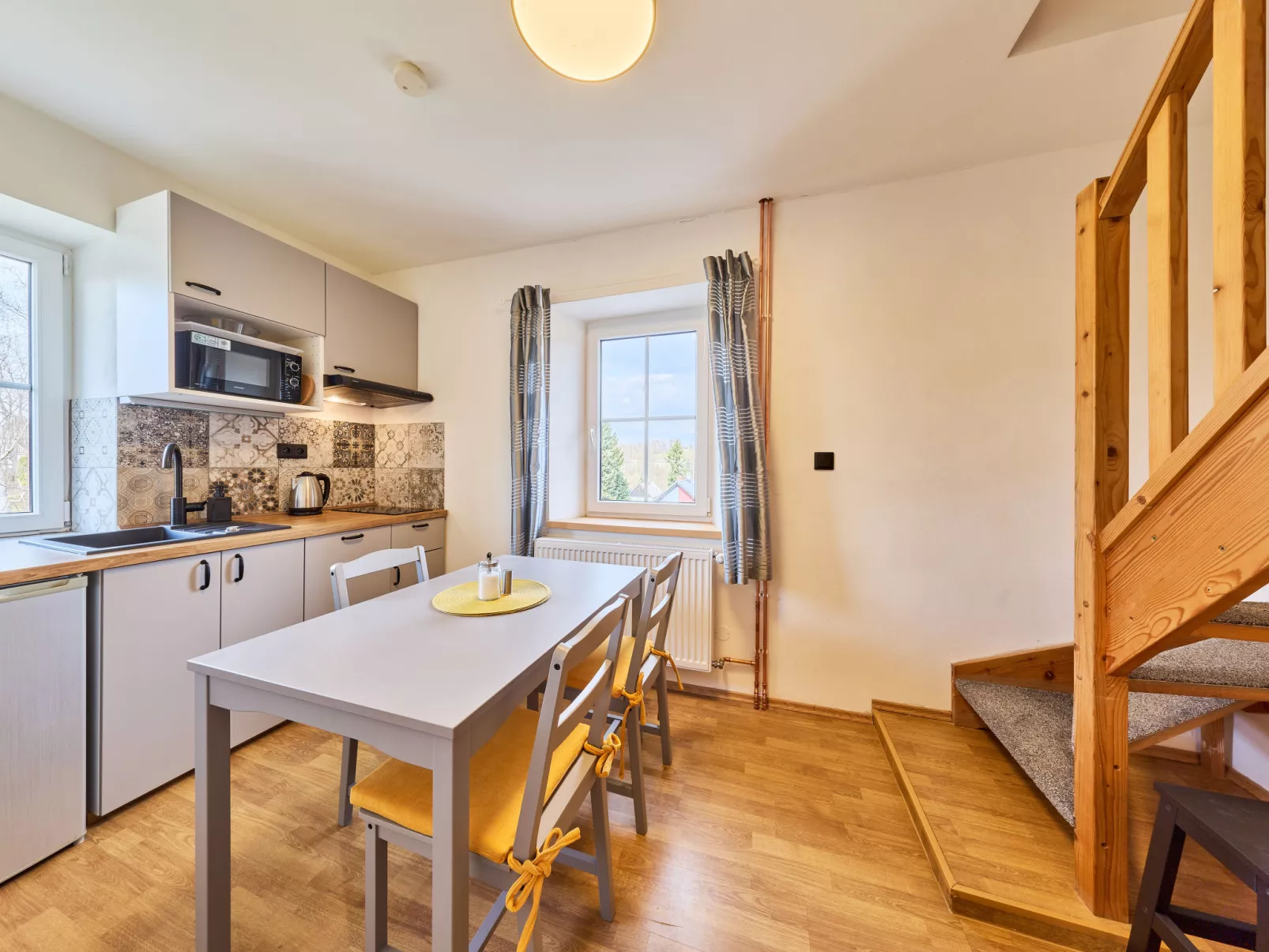 Růžová 2 - Inside