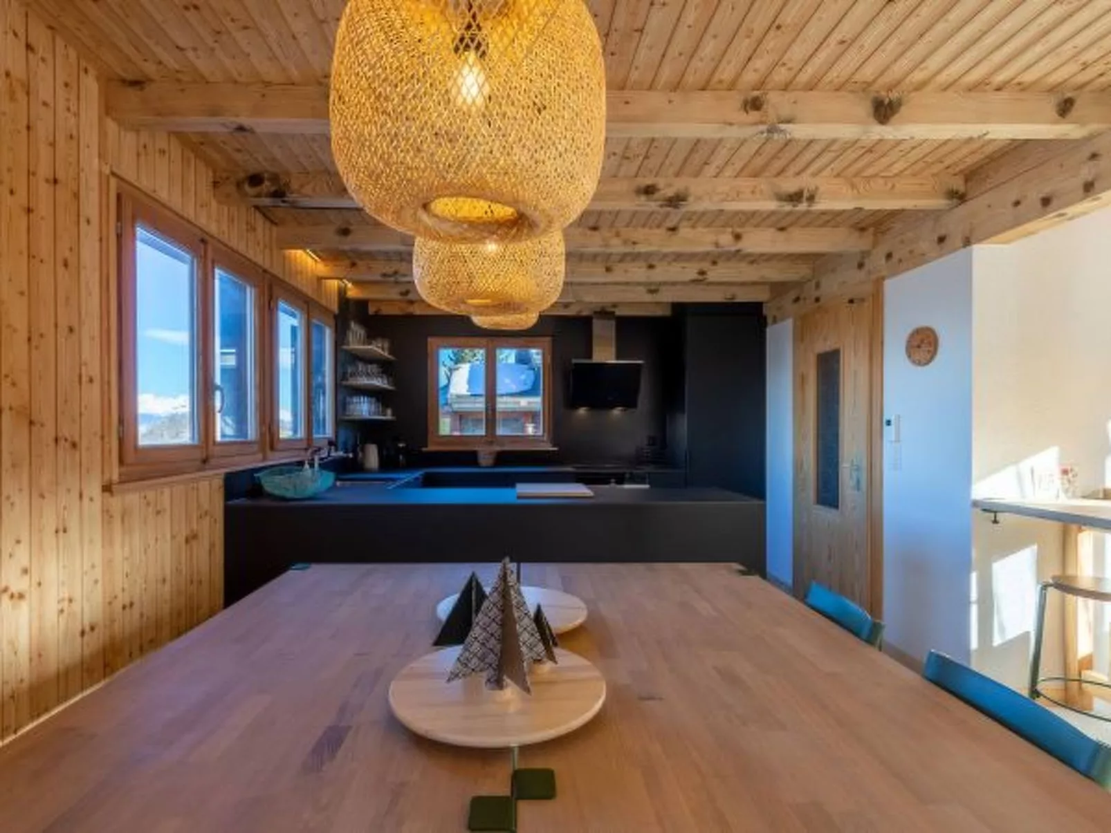 Chalet La Chenevière - Inside