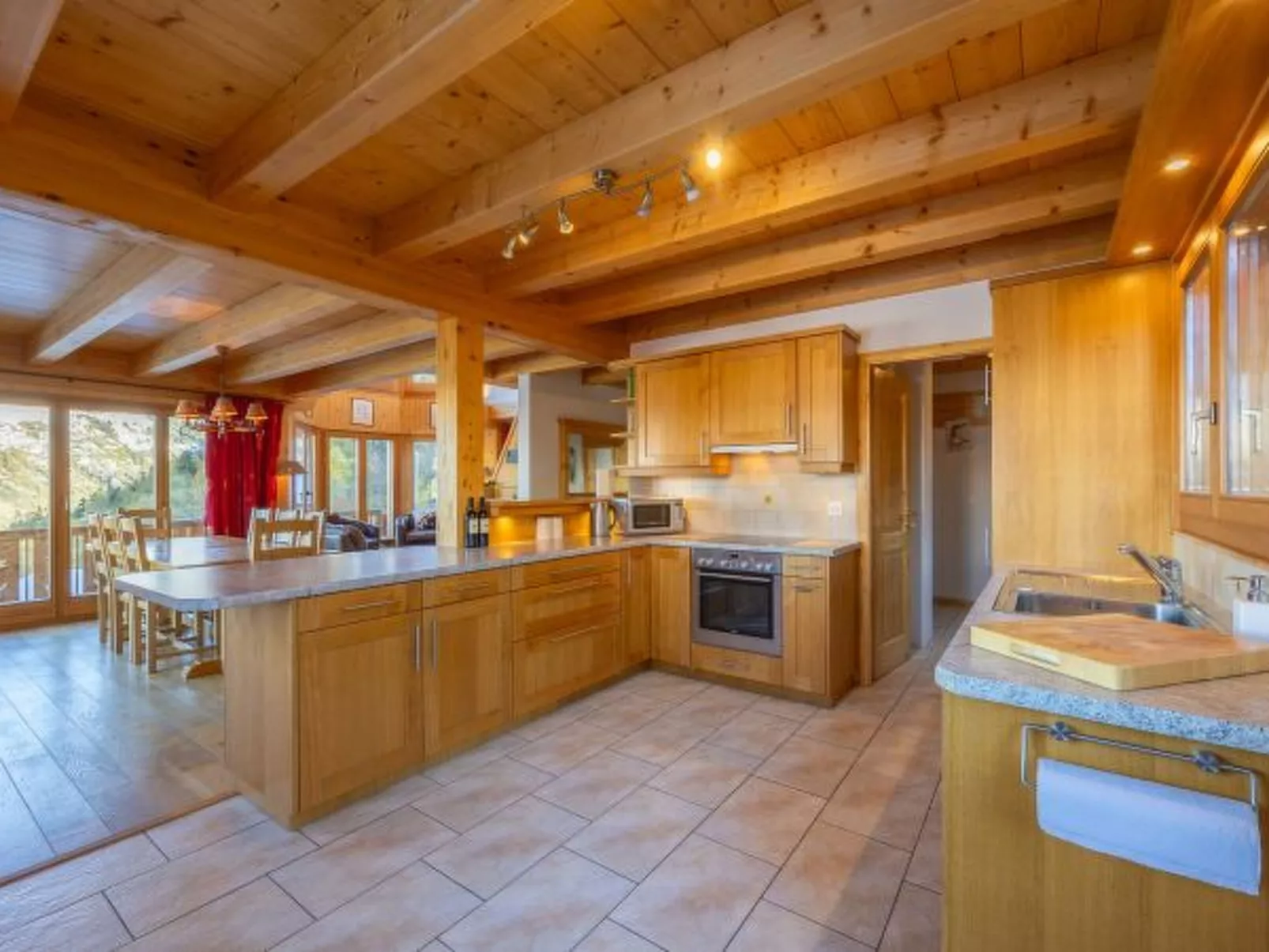 Chalet Vansamis, views & sauna - Drinnen