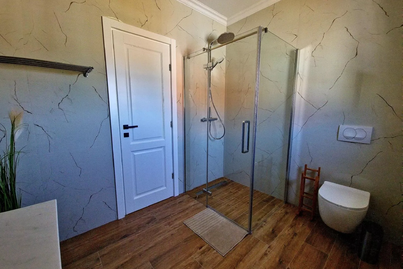 Villa Laura-Bathroom