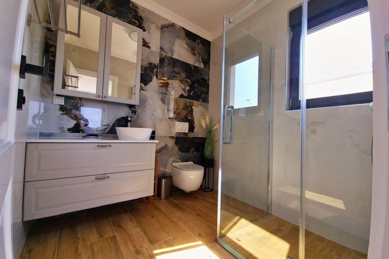 Villa Laura-Bathroom