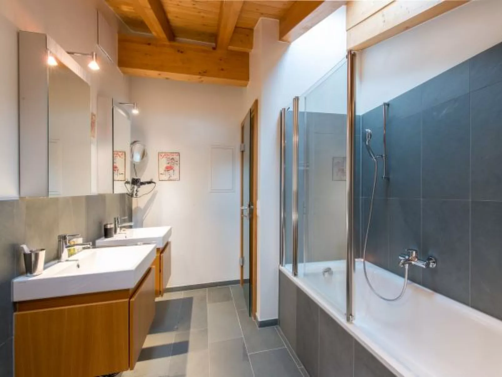 Waldbort Penthouse Suite - Inside