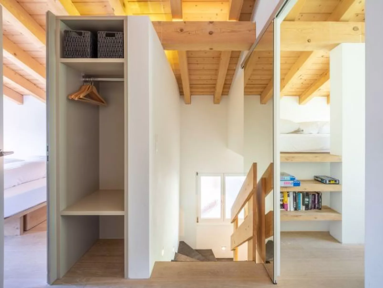 COCOON-LAAX - Inside