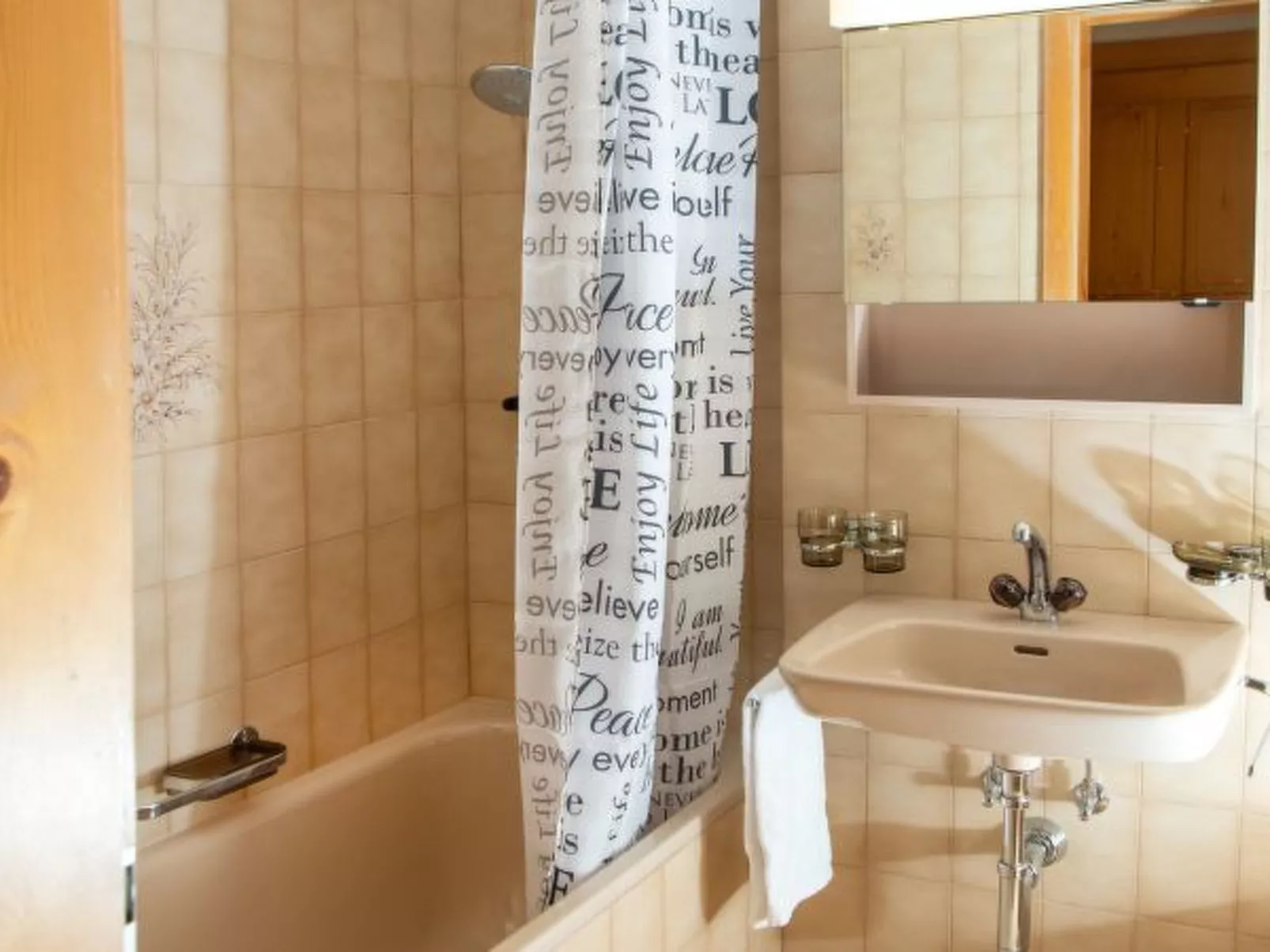 Arnika Family Accommodation in Lantsch-Lenz – For 5 People - Dedans