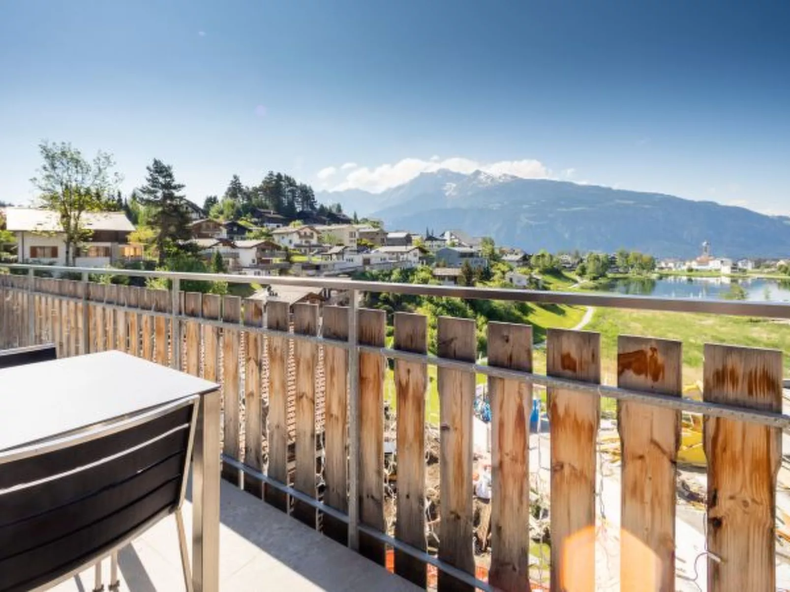 COCOON-LAAX - Outside