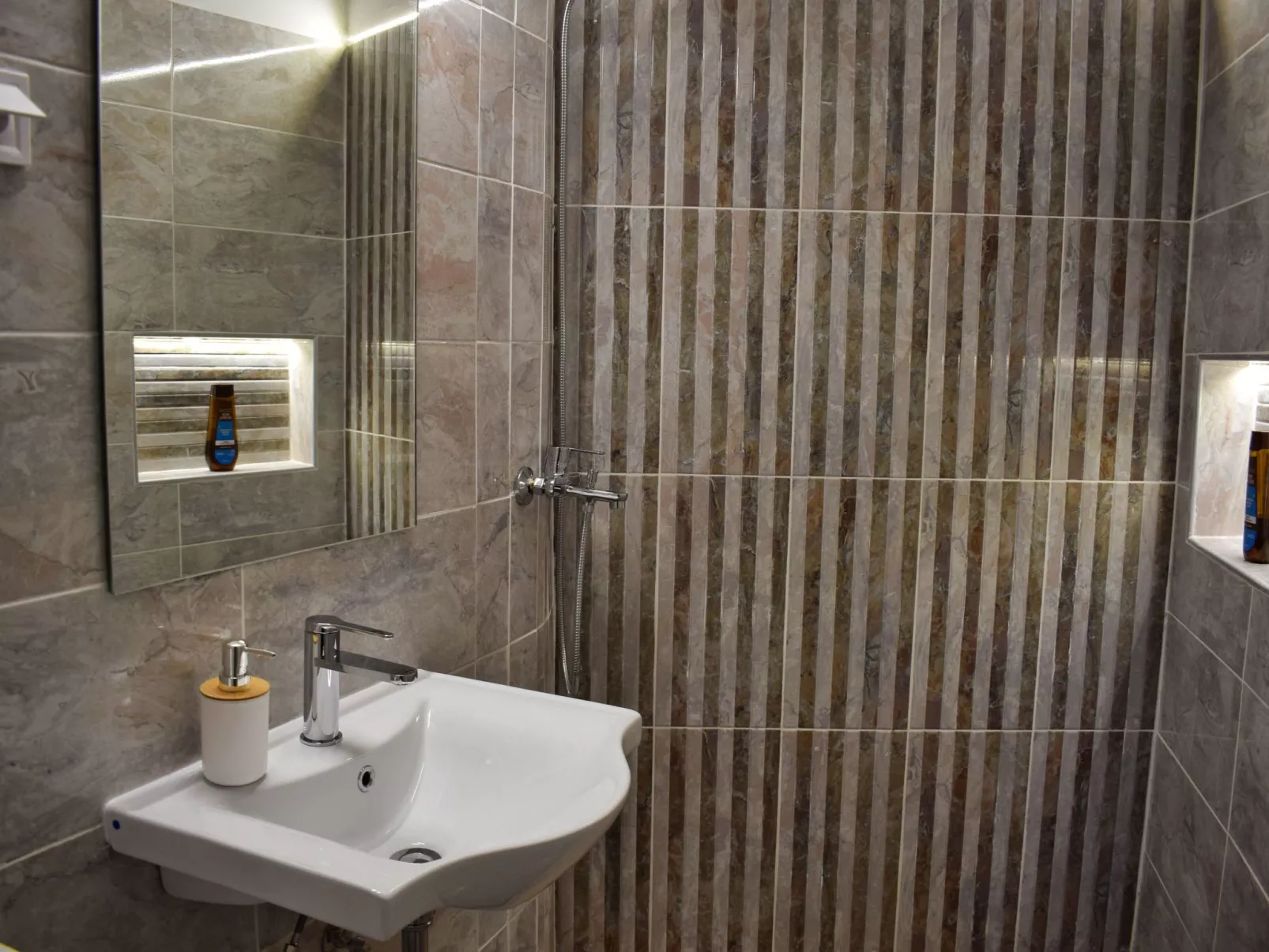 Athen Hauptbahnhof 4-Zimmer-Wohnung - Dedans