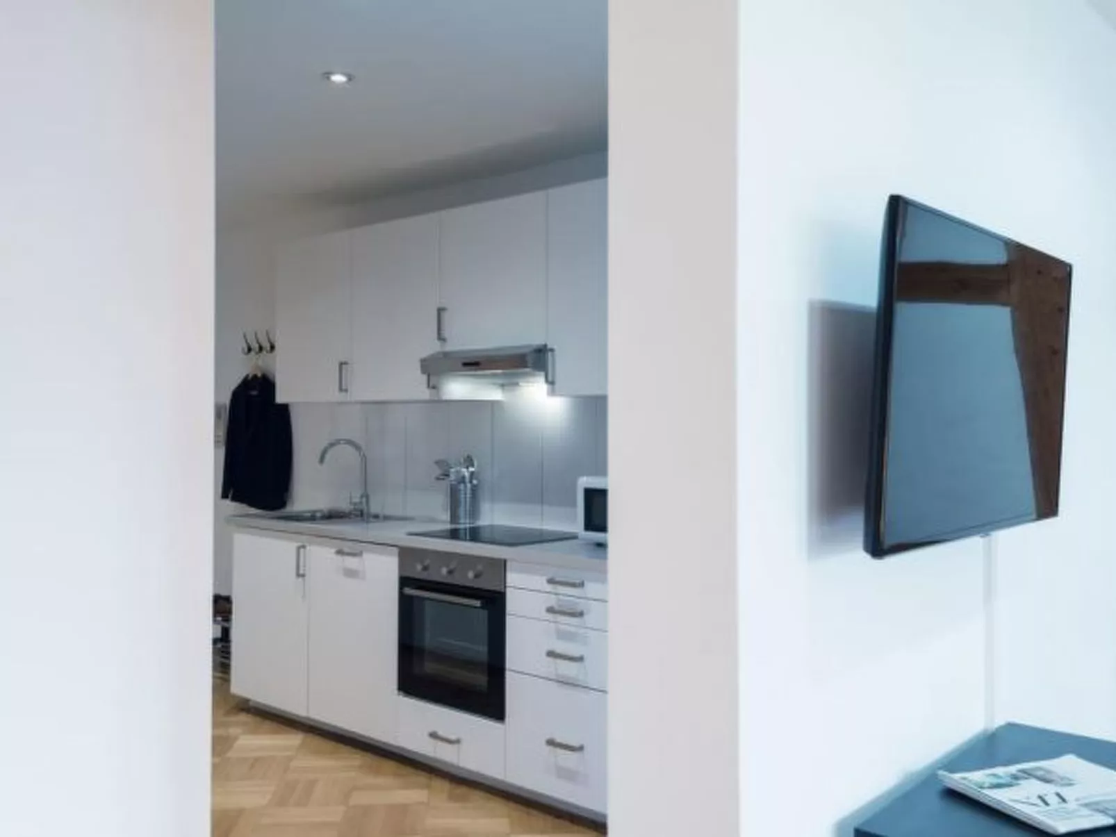 LU Neptun I - Chapel bridge HITrental Apartment - Inside