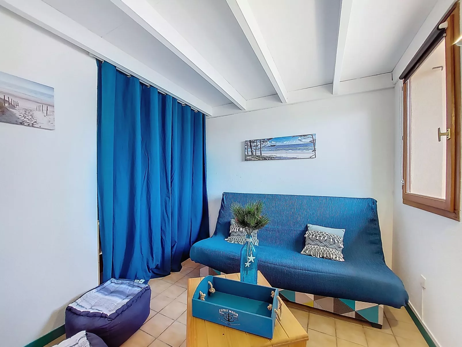 Les Soleils Rouges - Inside