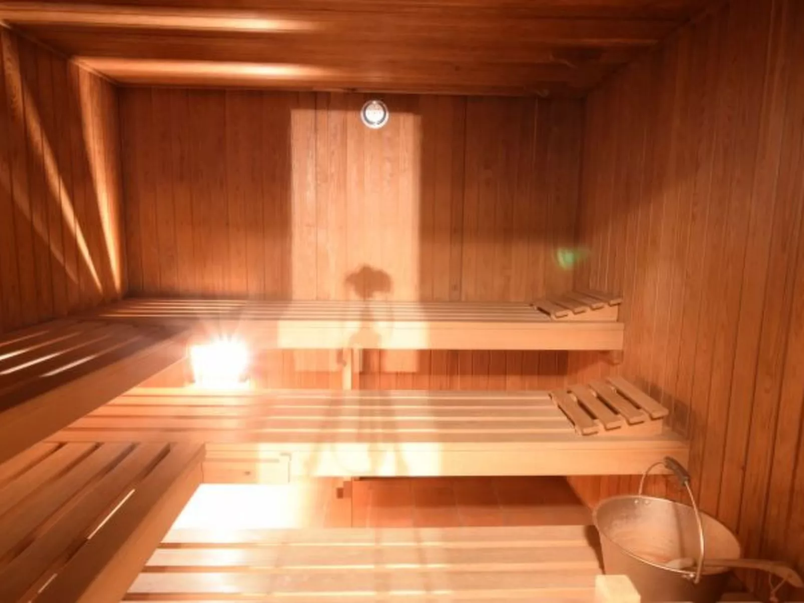 Casa Curnera 8 - Inside