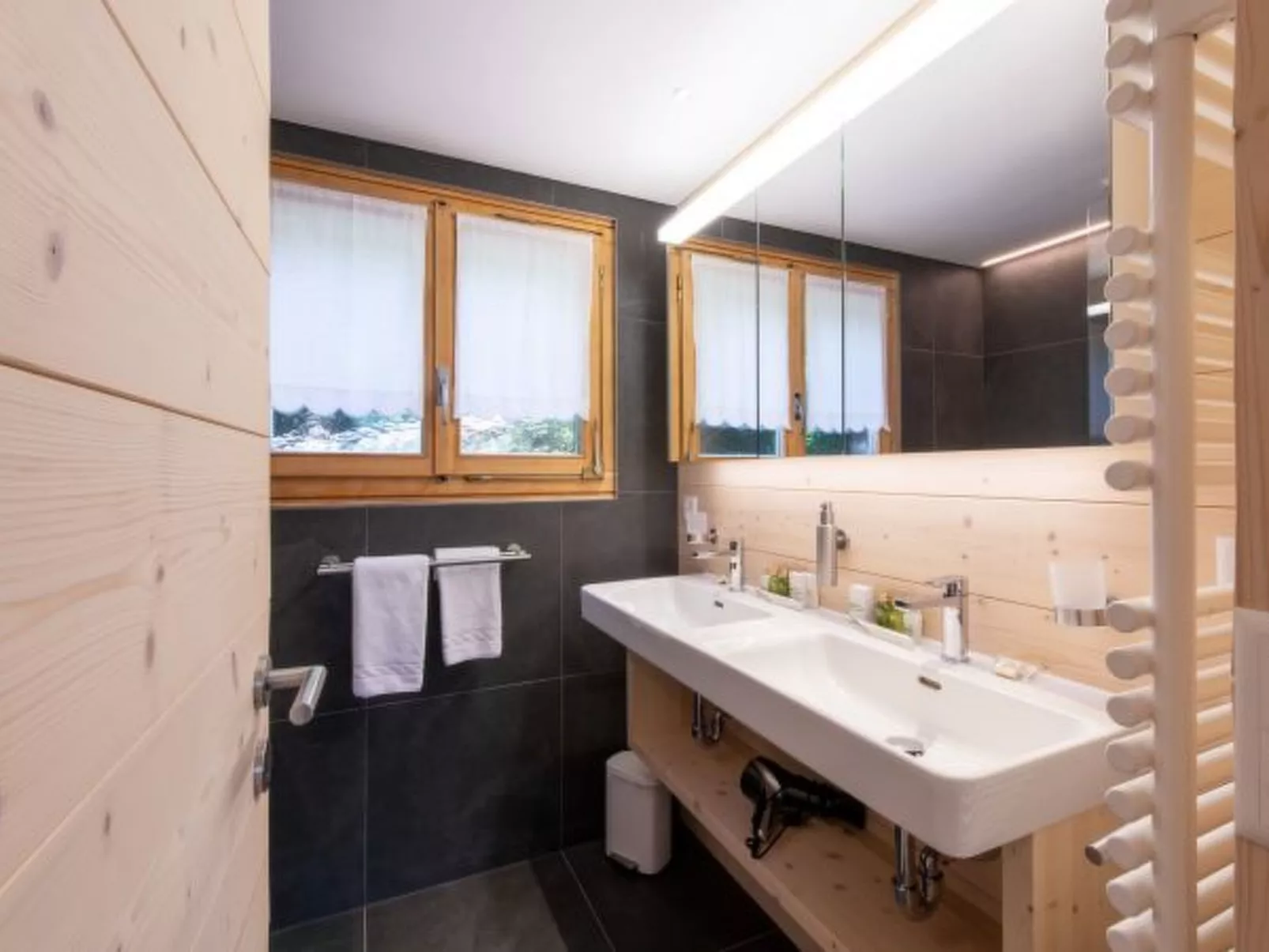 Chalet Iris - Inside