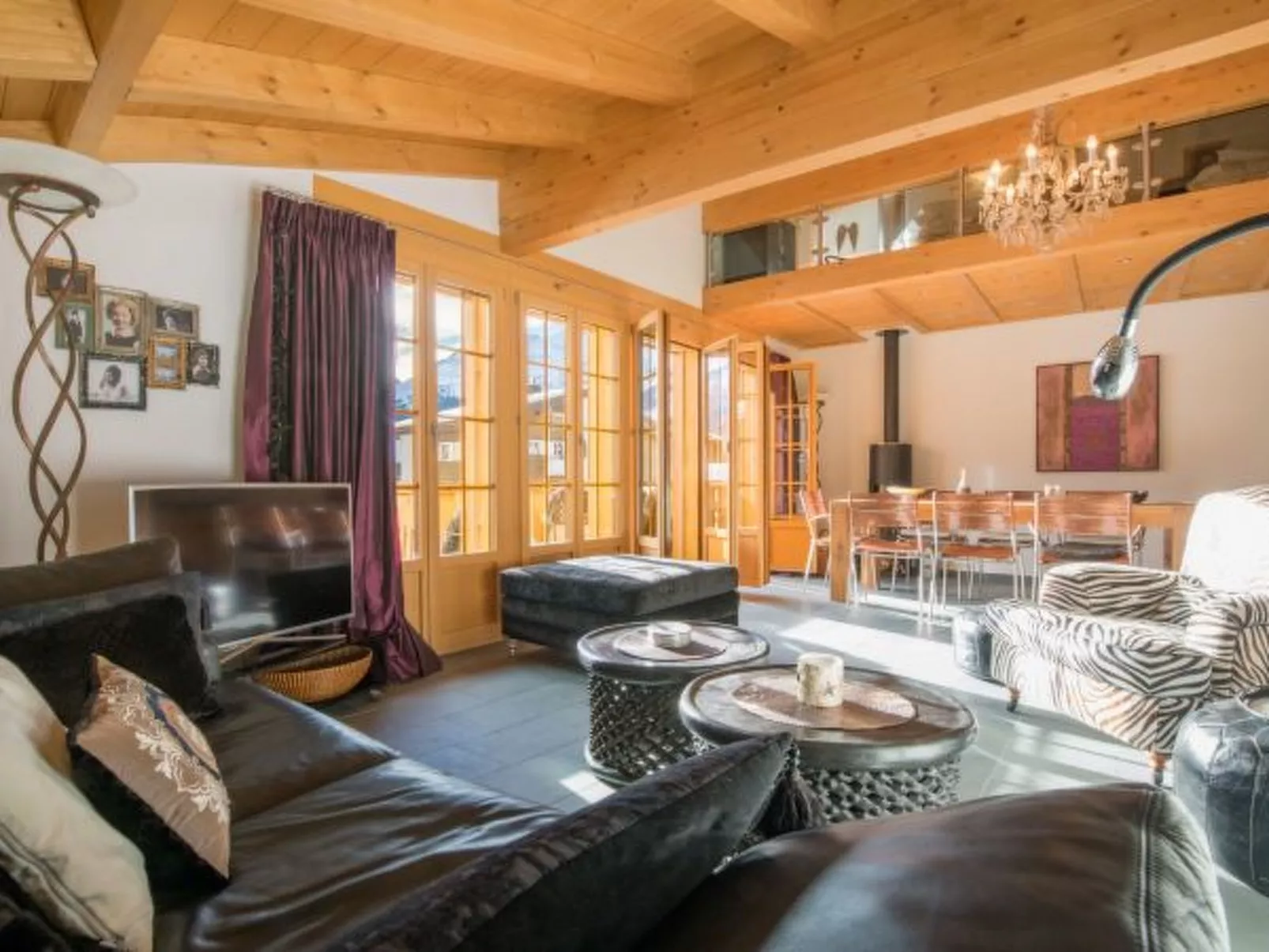 Waldbort Penthouse Suite - Inside