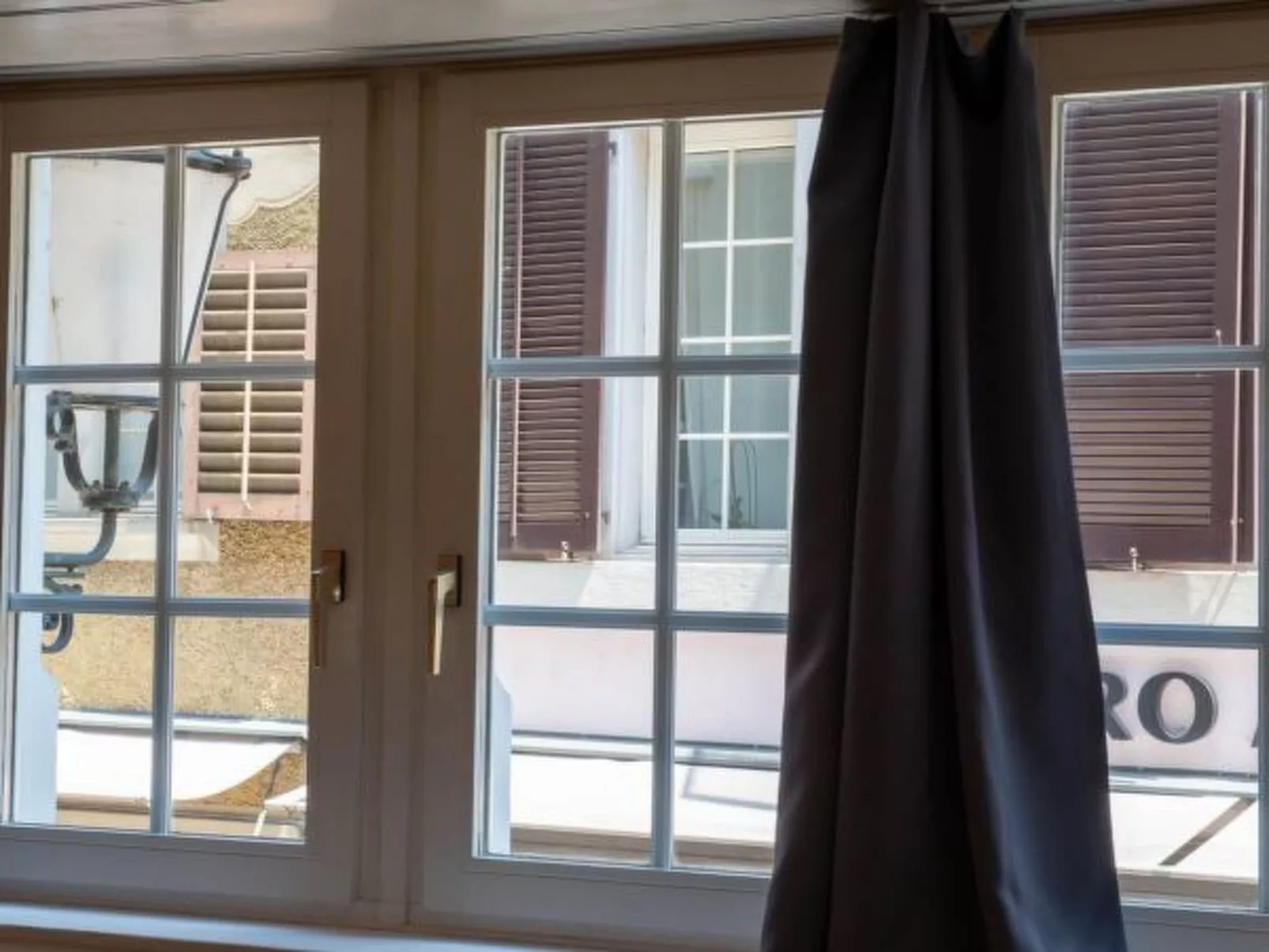 ZH Doerfli 1 - HITrental Apartment - Drinnen