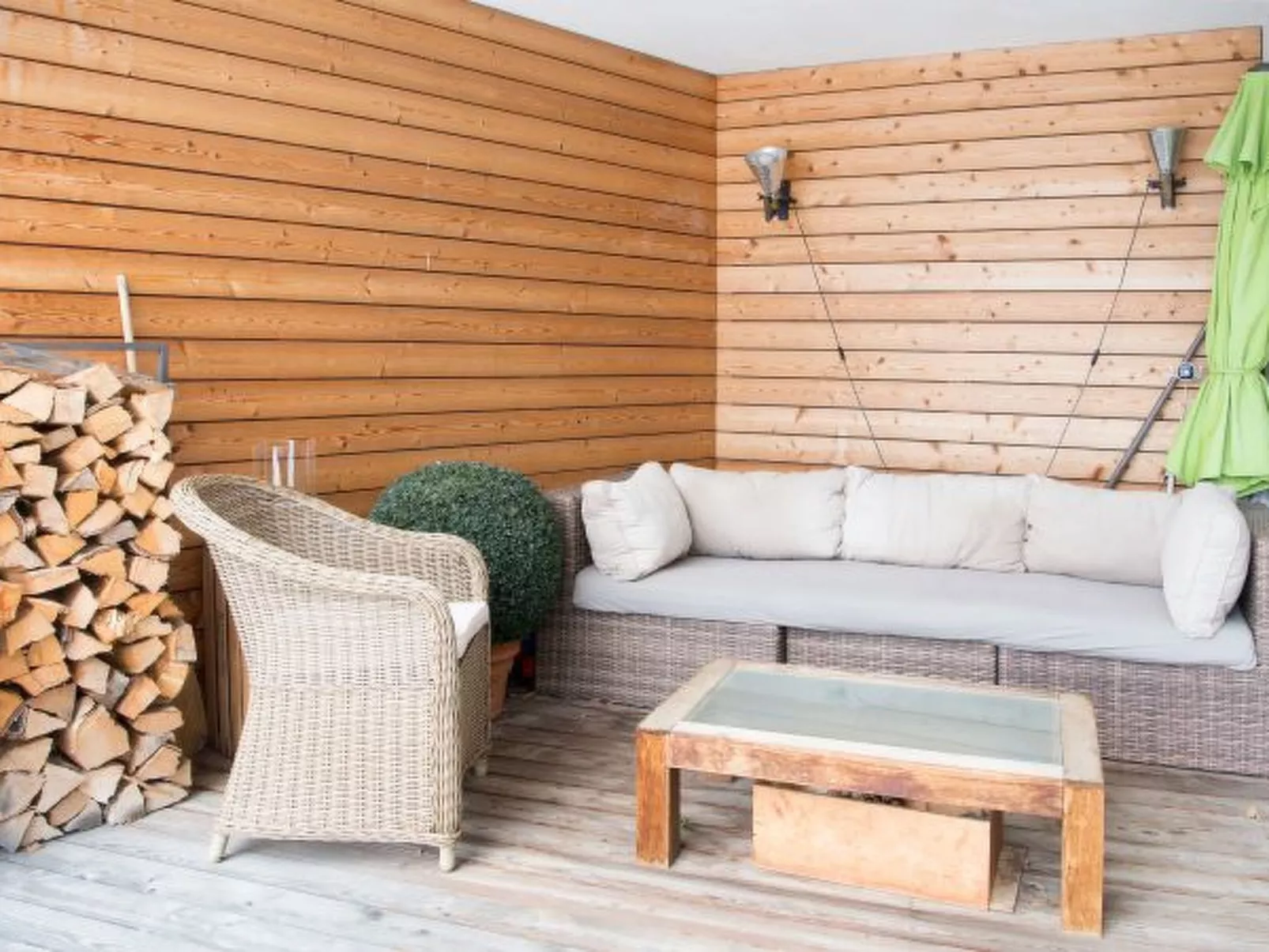 Valmala für 5 Personen und einem Familienhund mit eingezäuntem Garten - Dedans