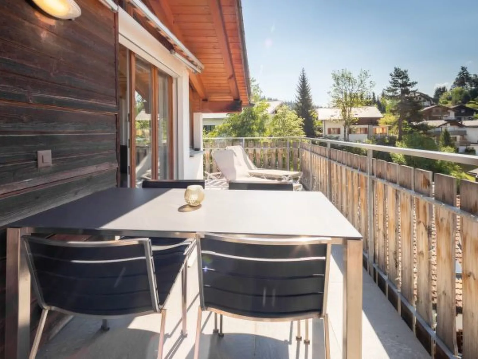 COCOON-LAAX - Outside