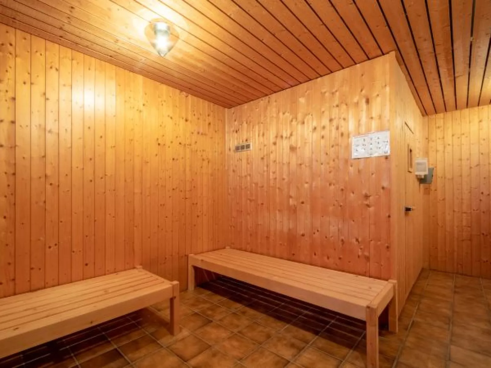 Casa Darschalè 11 - Inside