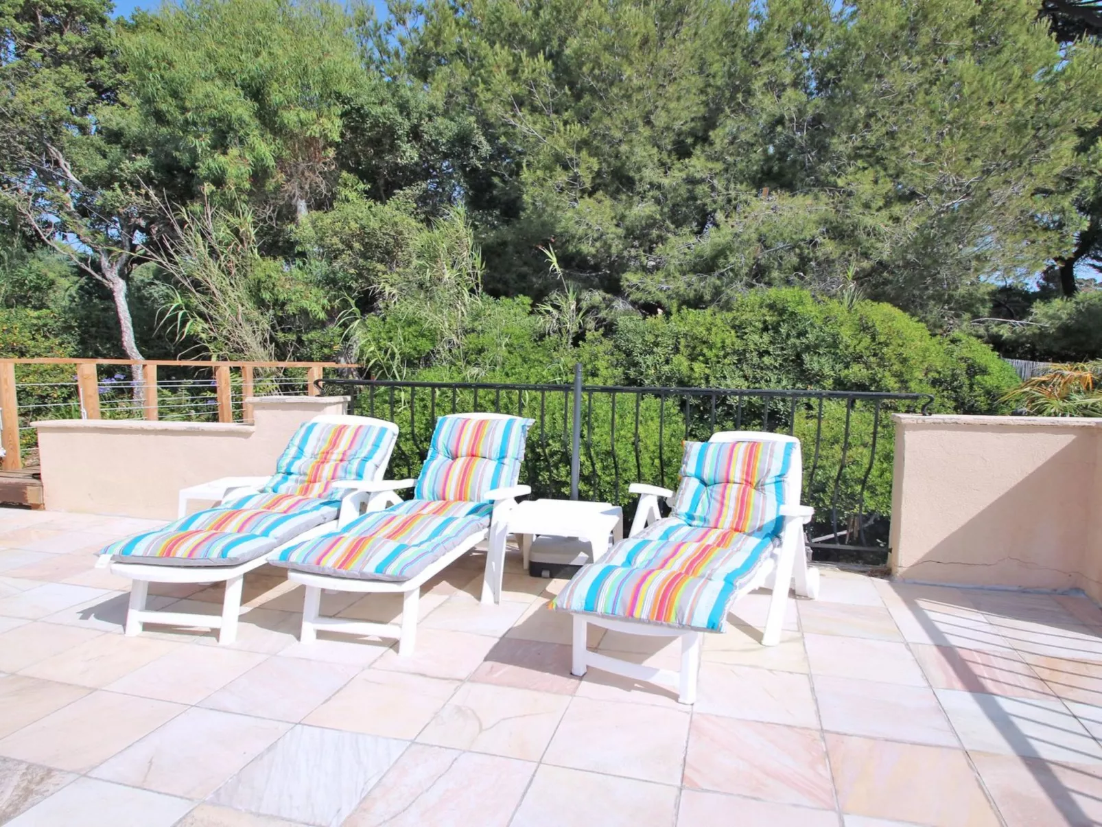 Le Bateau - 4 Personen - Füße im Wasser - Strand - Outside