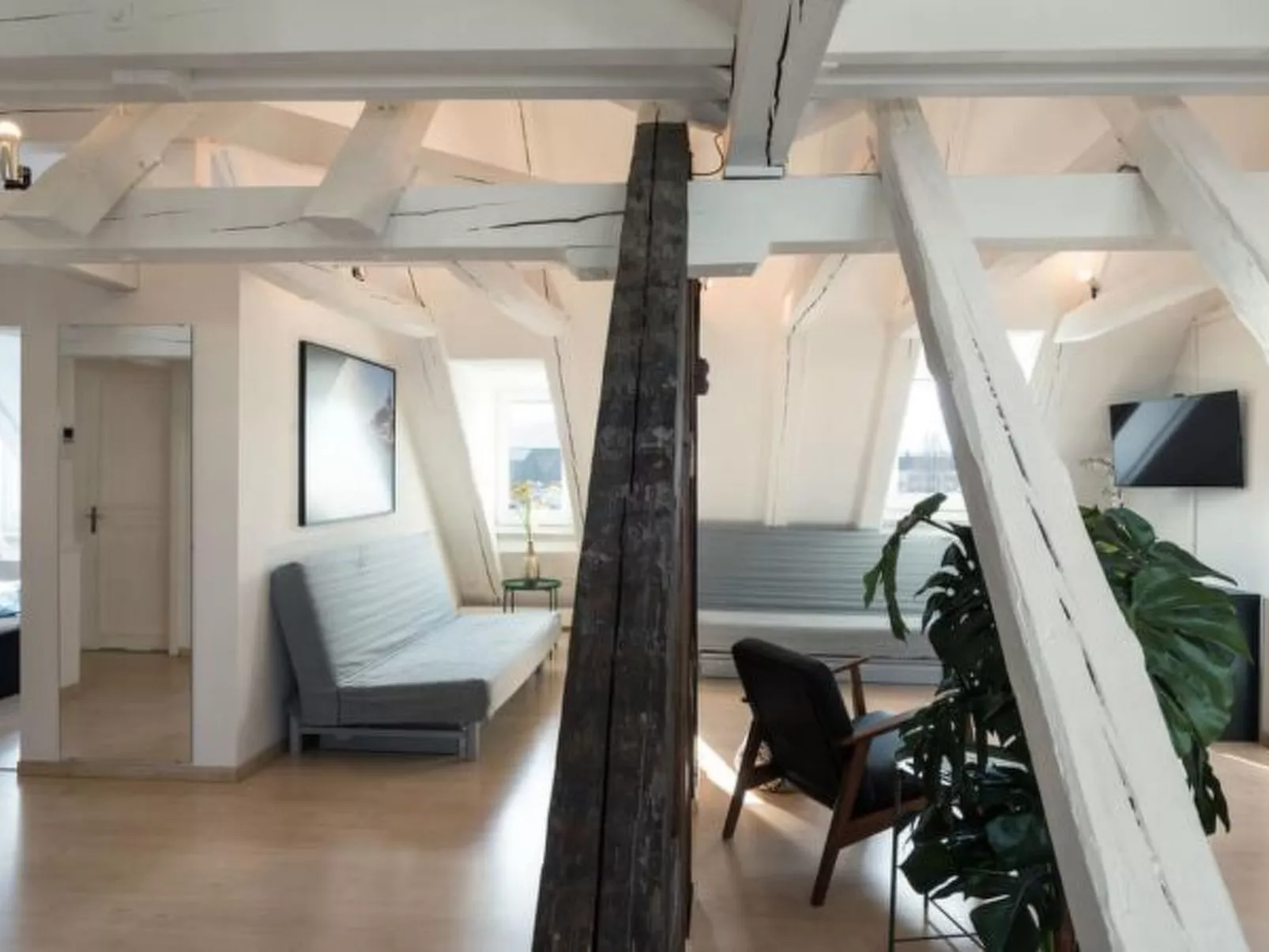 LU Sun IV - Chapel Bridge HITrental Apartment - Drinnen