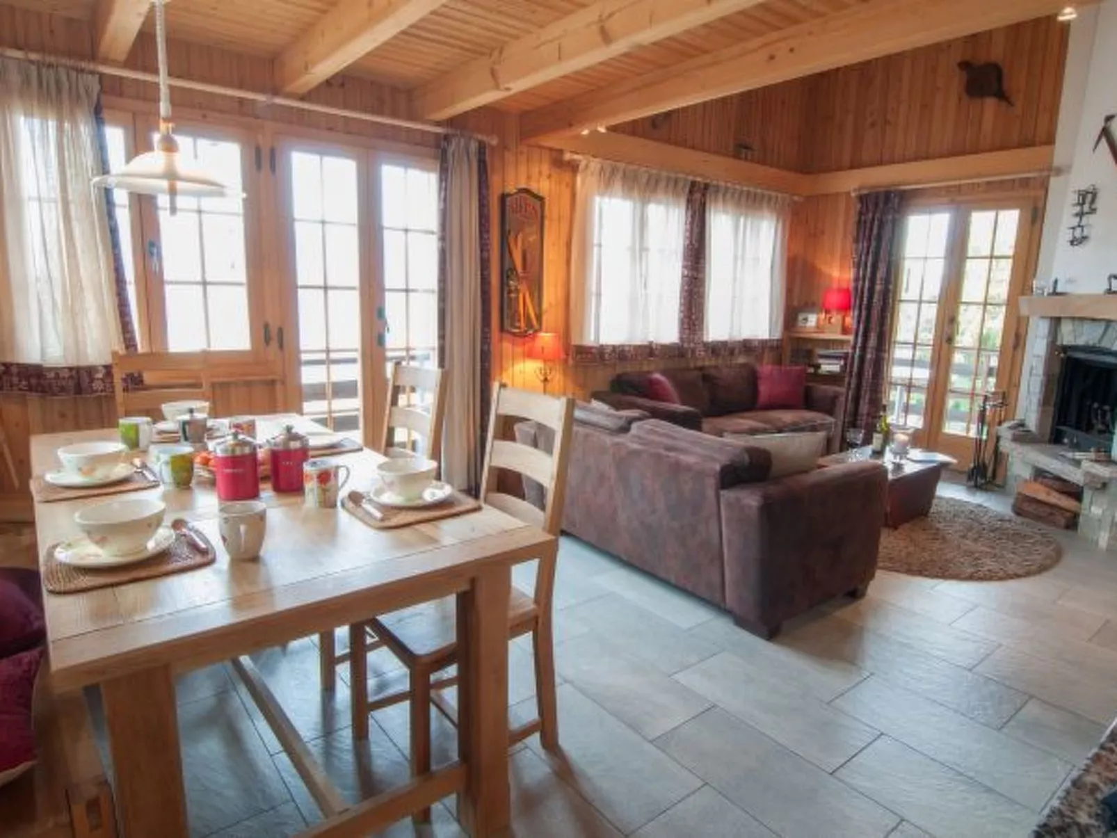 Chalet Lisa, ski-in/out, accessible by car - Drinnen