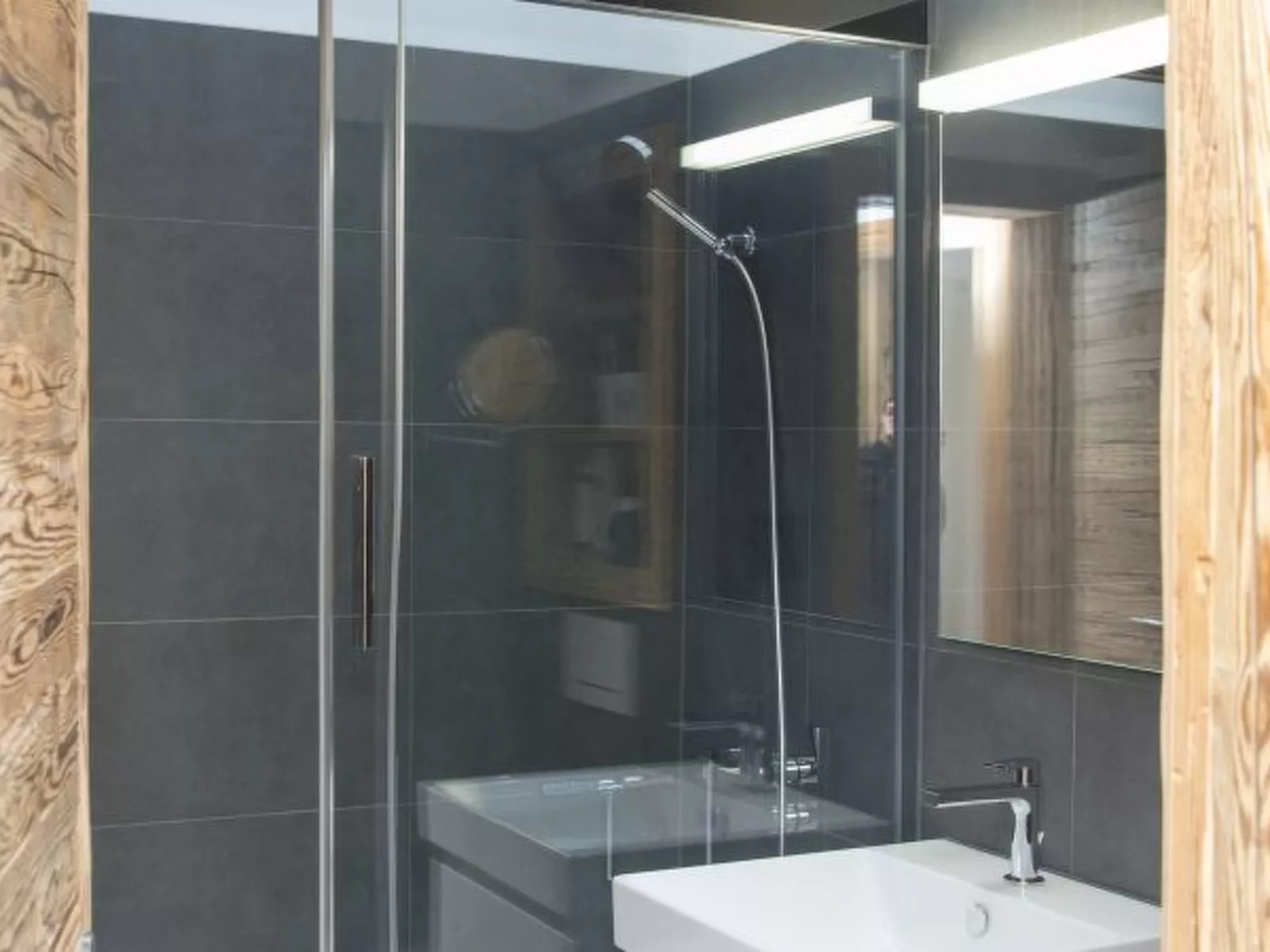 Zentrale 3.5 Zimmer Wohnung Seegarten B- Lenzerheide - Dedans