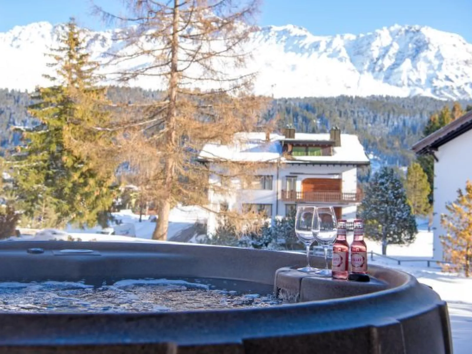 Mit privatem Whirlpool für 4 Personen Casoja Lenzerheide - Dehors