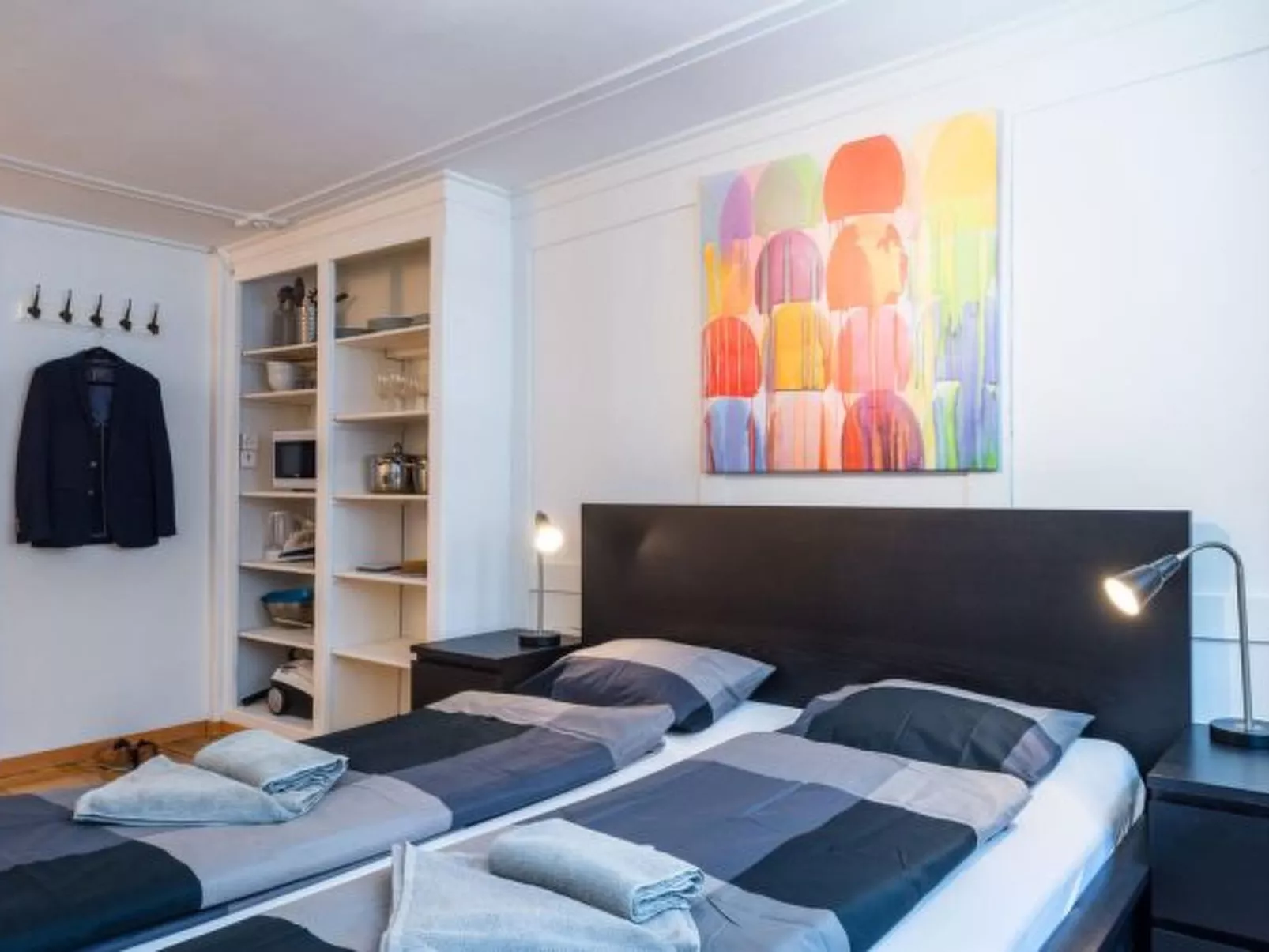 ZH Doerfli 1 - HITrental Apartment - Drinnen