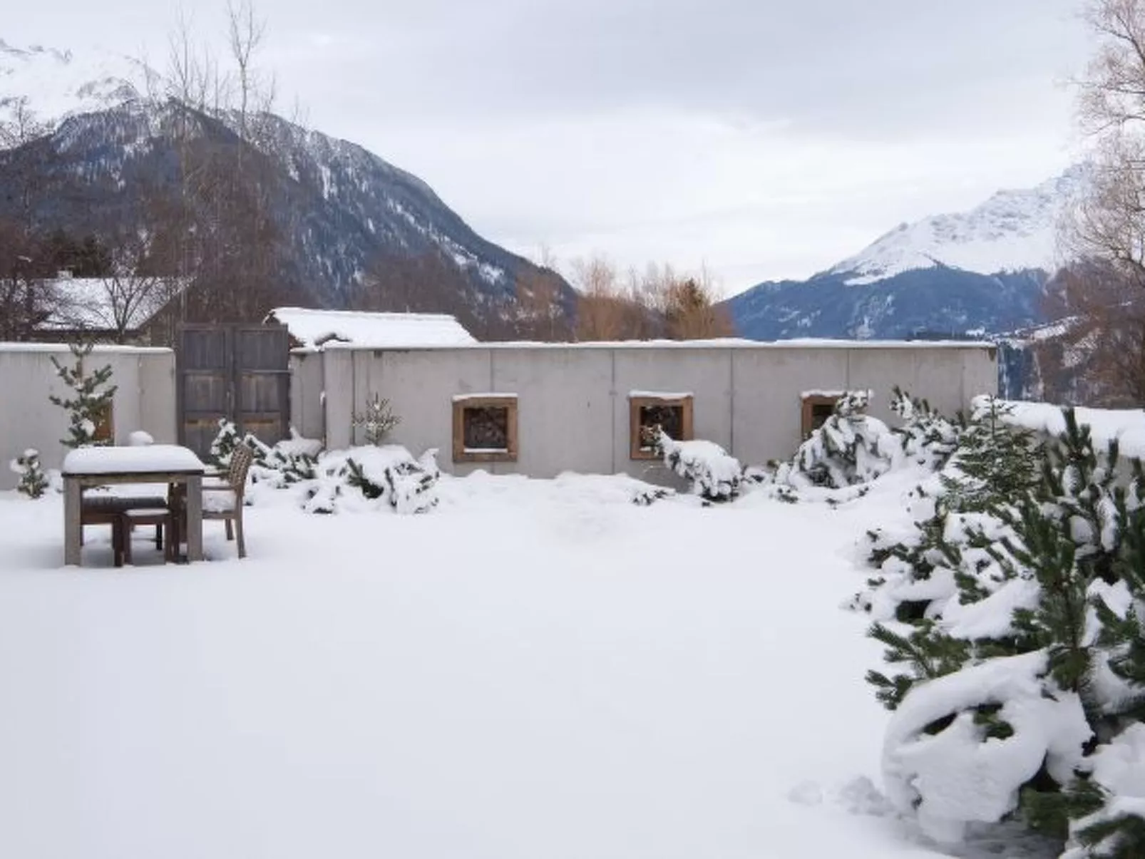 Valmala für 5 Personen und einem Familienhund mit eingezäuntem Garten - Dehors