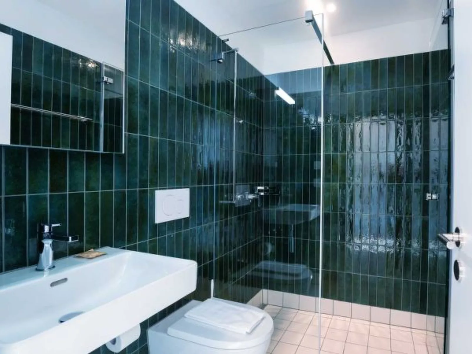 ZH Pink 1 - Letzigrund HITrental Apartment - Dedans