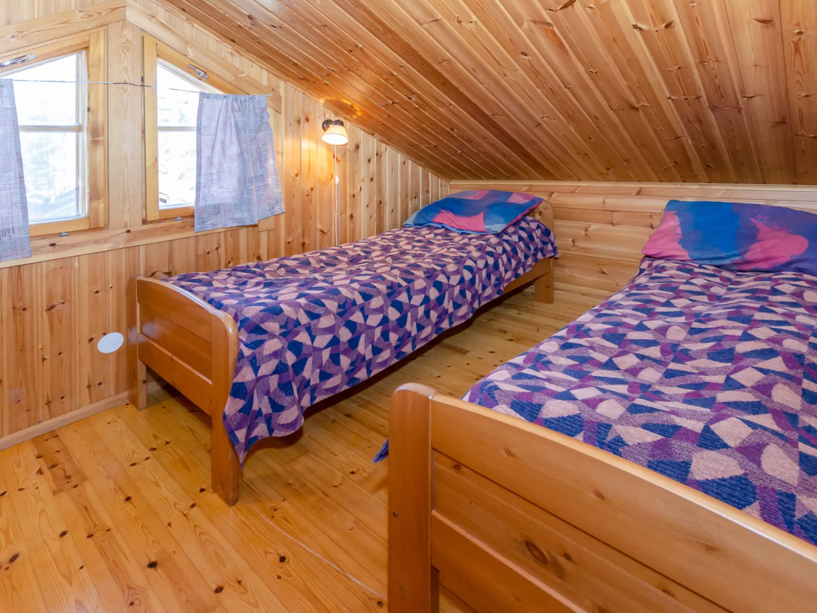 Honkakoli 9/2 - Inside