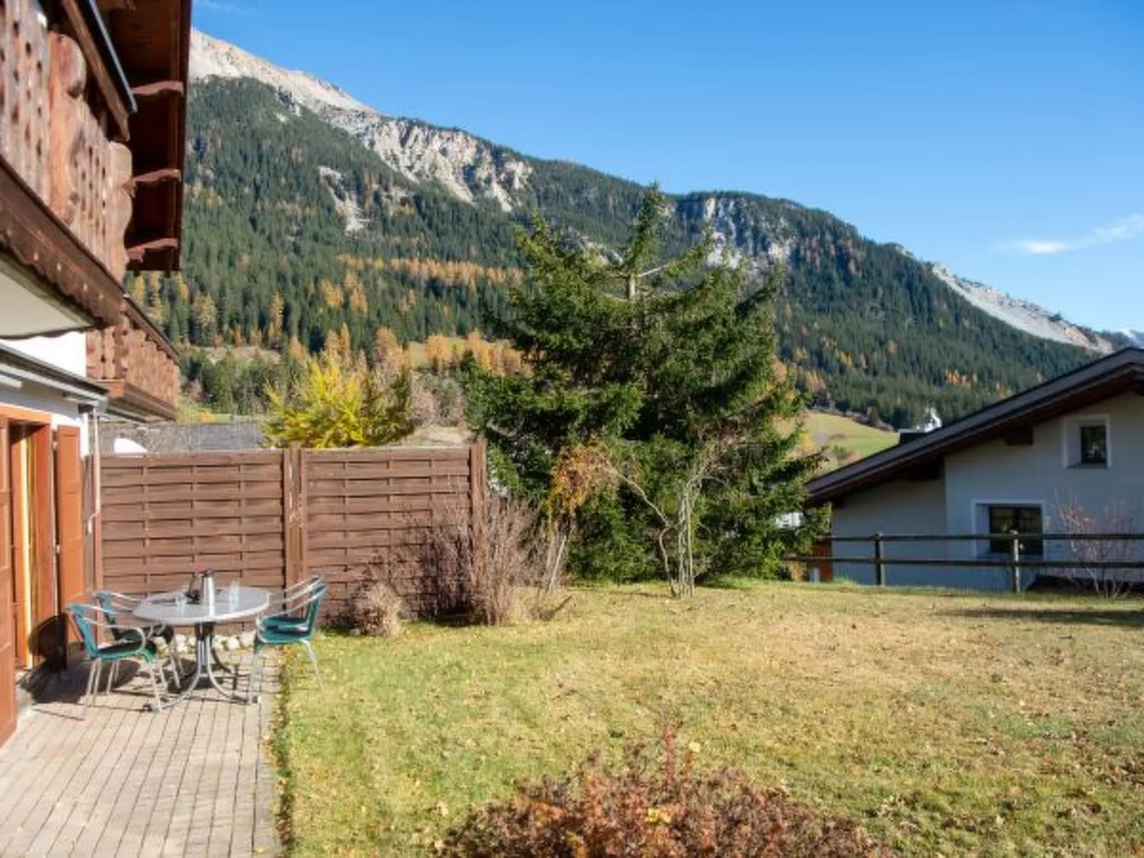 Arnika Family Accommodation in Lantsch-Lenz – For 5 People - Dehors