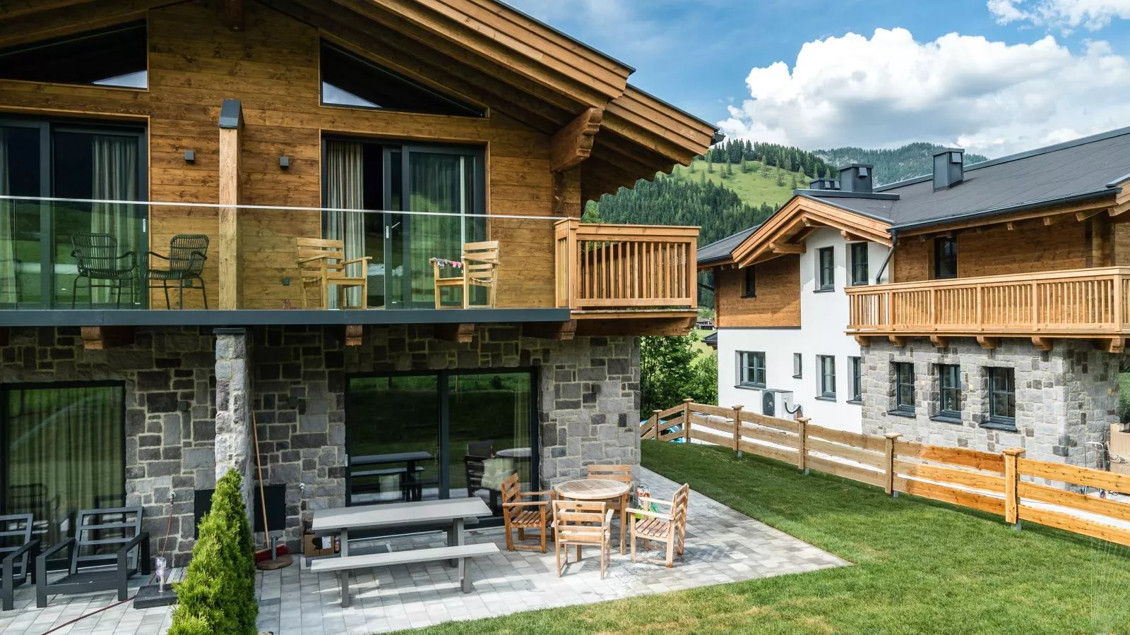 Chalet Schneelöwe L-Exterior summer