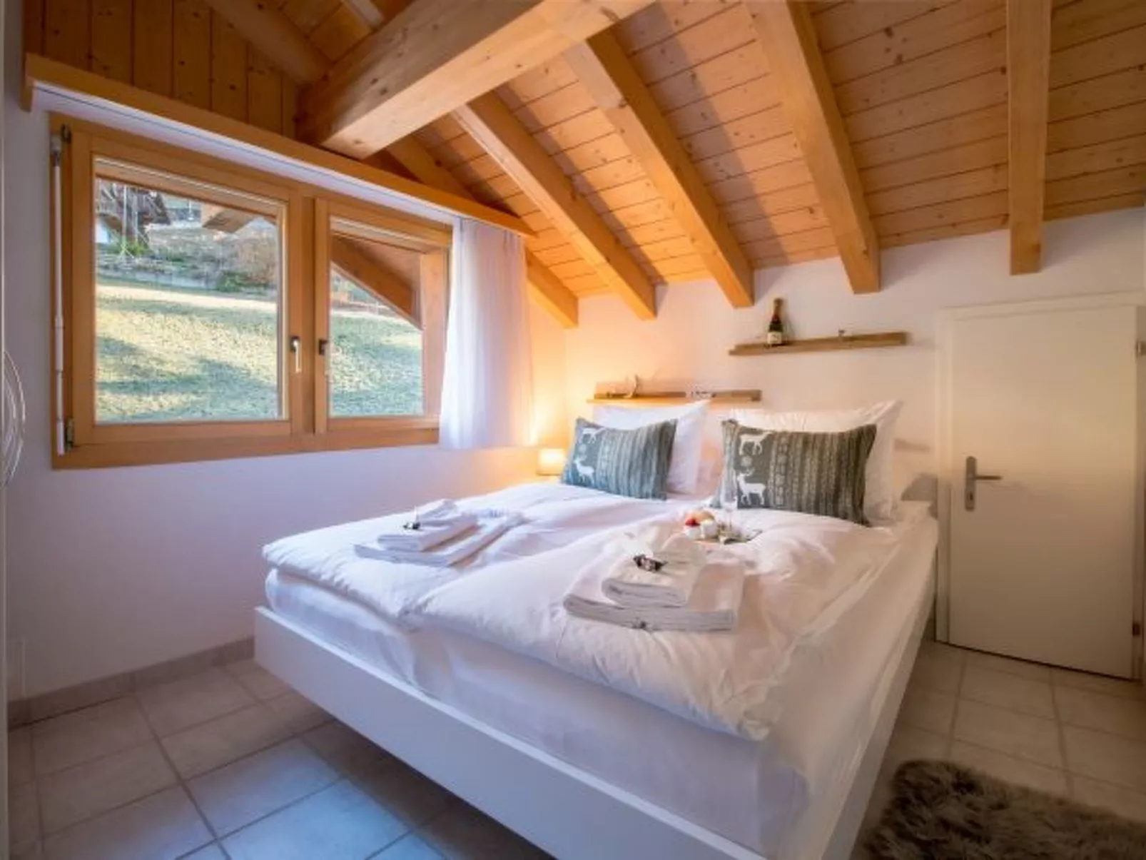 Chalet Rose Penthouse Residence - Inside