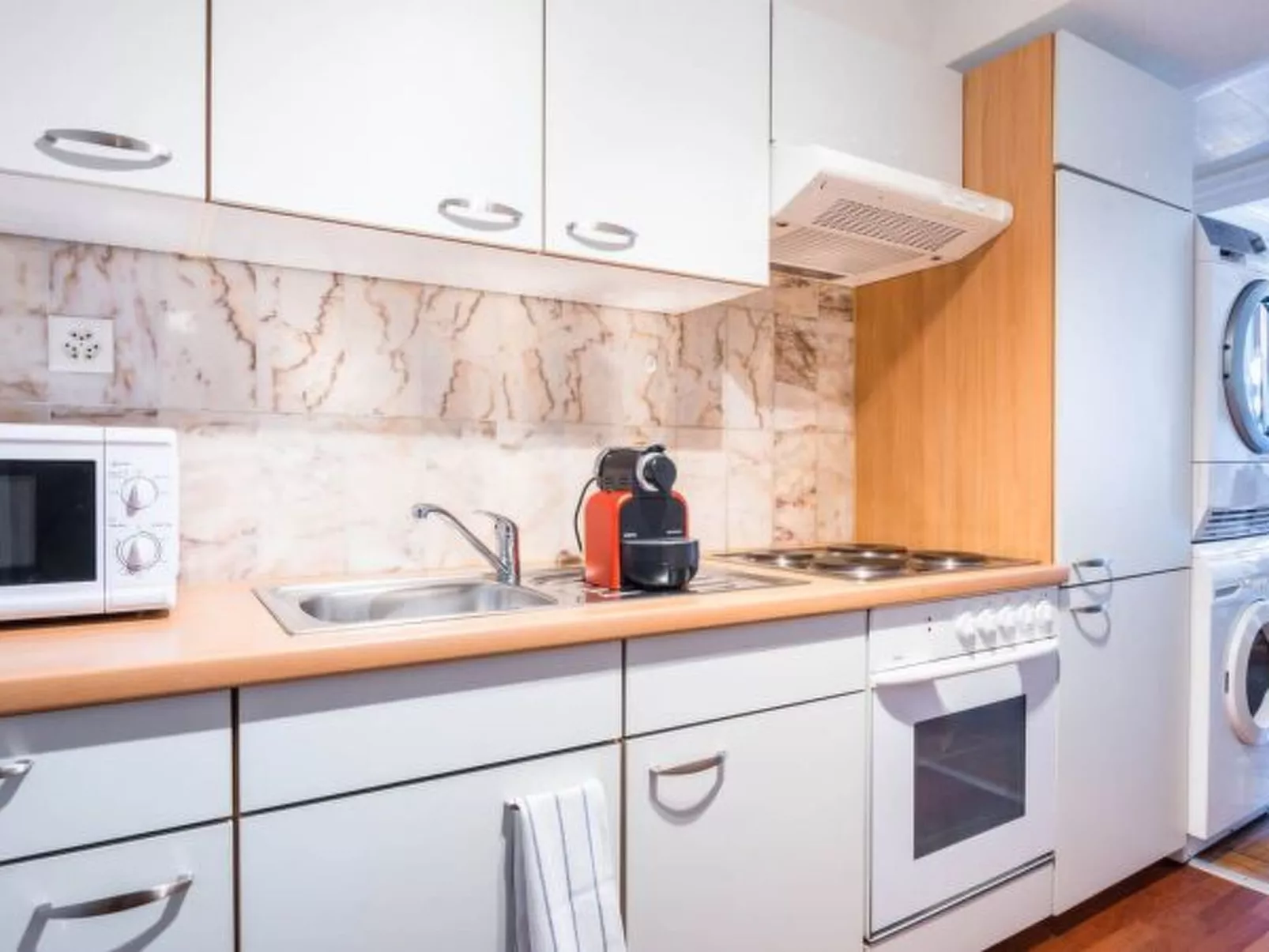 ZH Doerfli 3 - HITrental Apartment - Drinnen