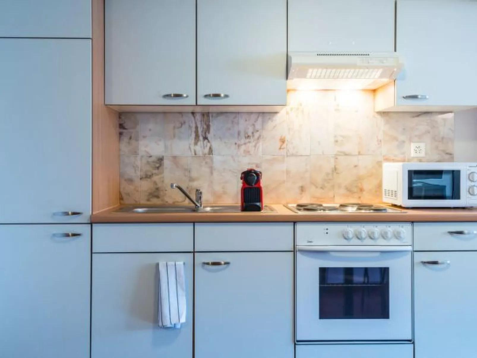 ZH Doerfli 4 - HITrental Apartment - Inside