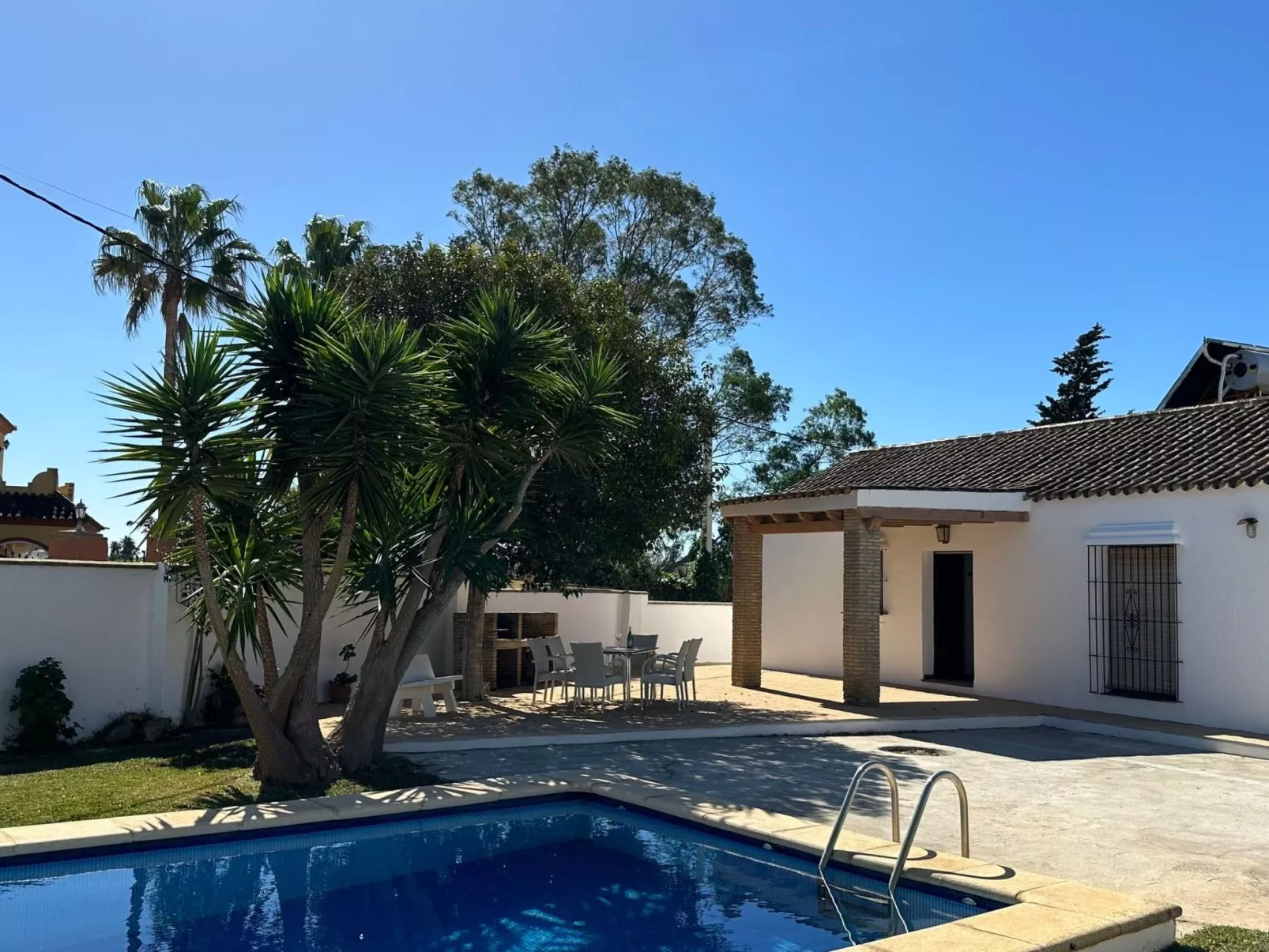 Für 6 Personen in Fuente del Gallo - Dehors