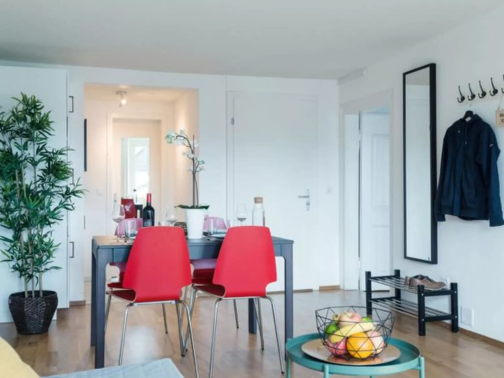 LU Saturn lll - Chapel Bridge HITrental Apartment - Dedans