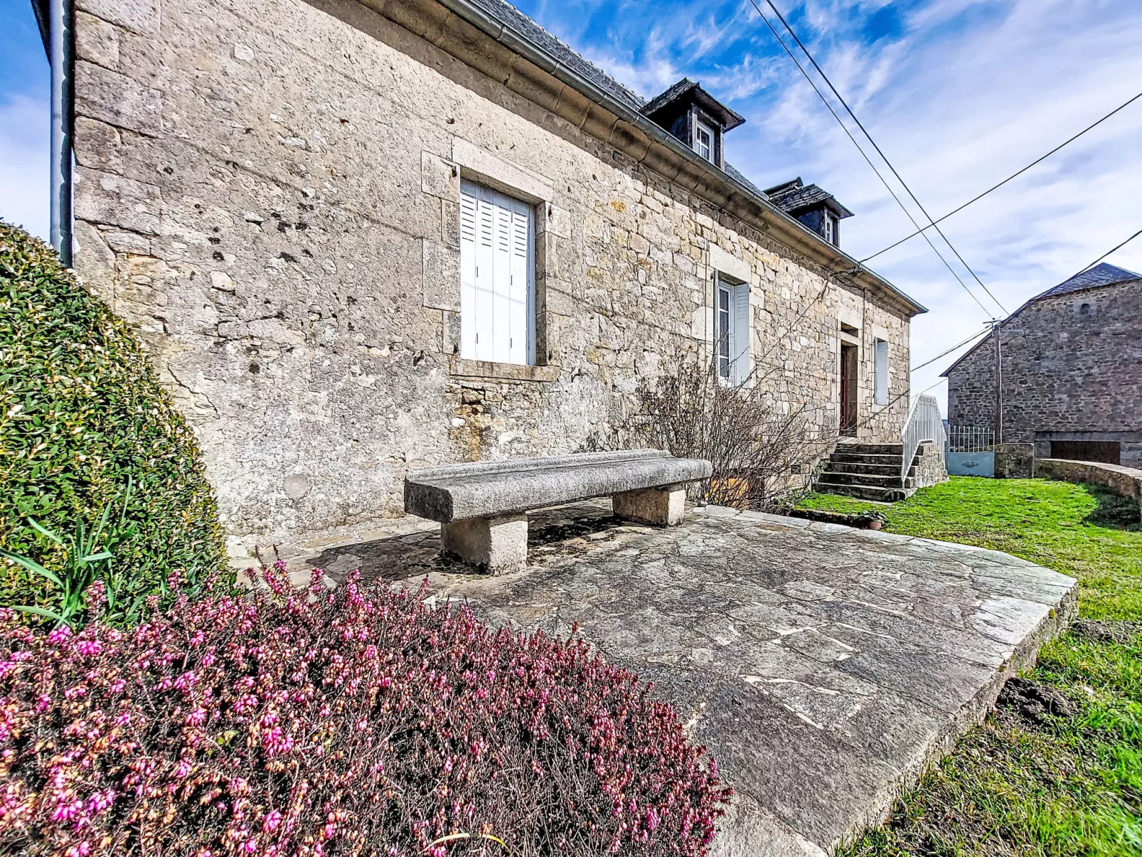 Gîte Saint Sauveur - Draußen