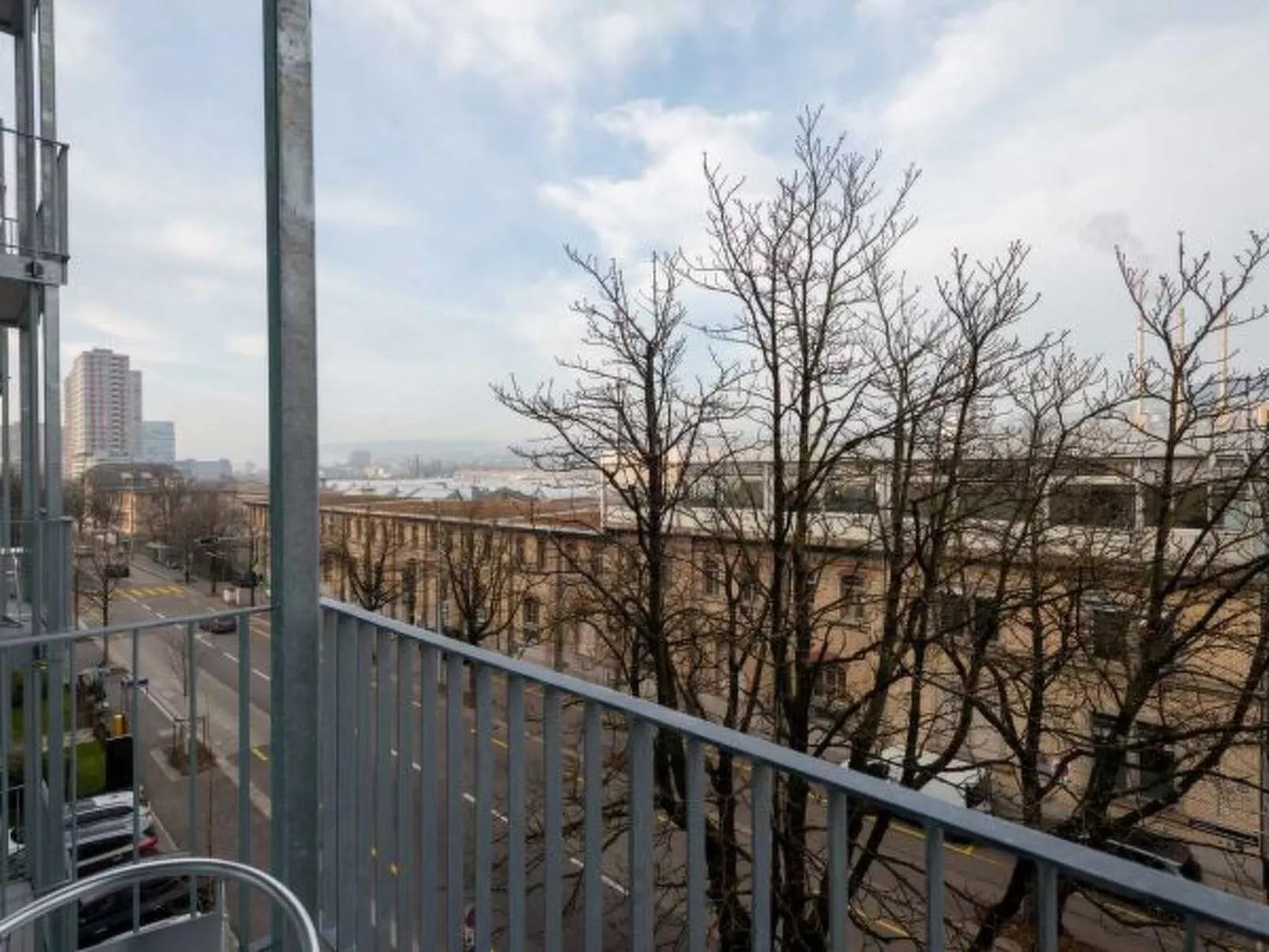 ZH Green 4 - Letzigrund HITrental Apartment - Draußen