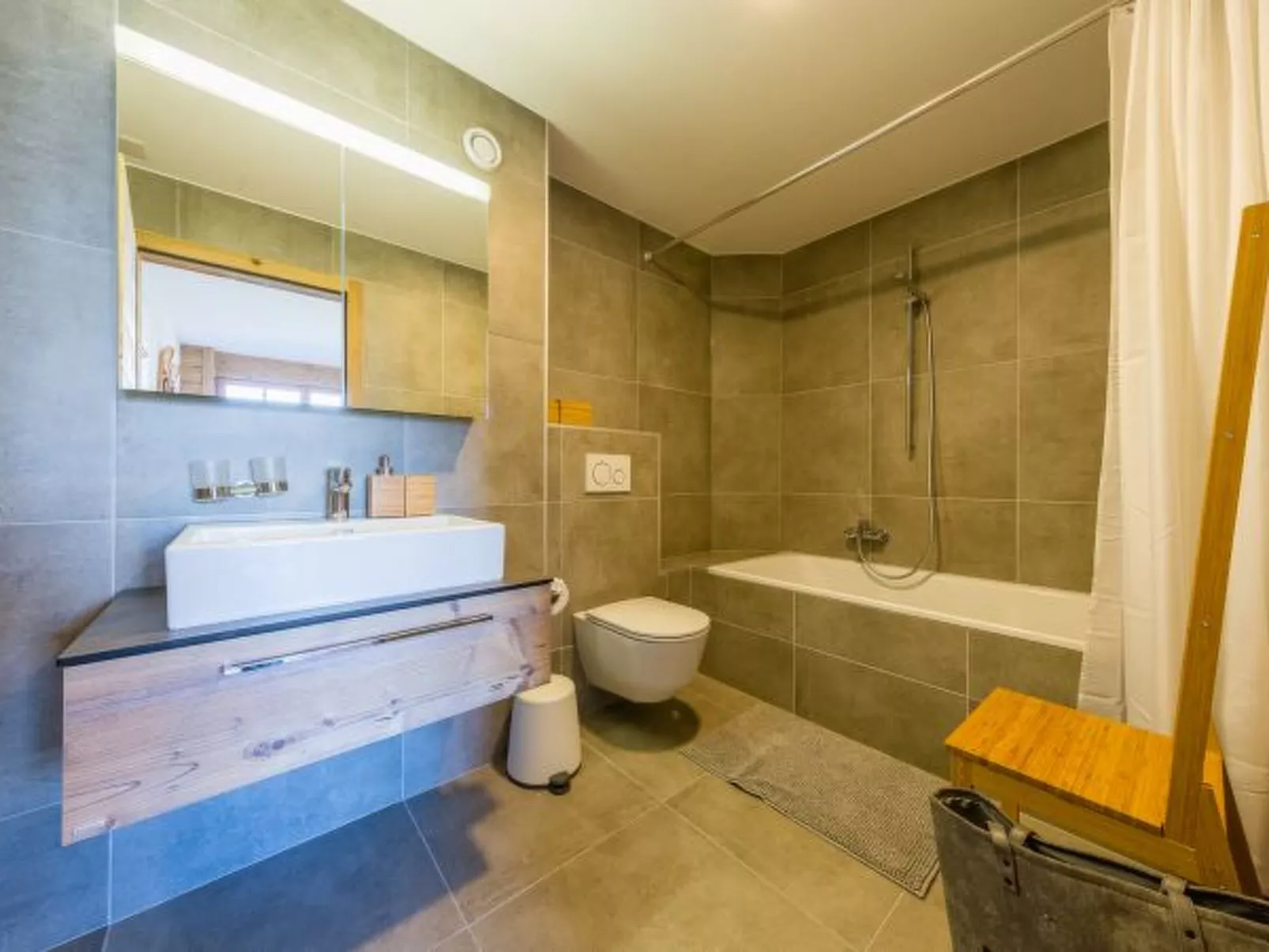 Nendaz 2 bedroom apartment - close ski lift (R31) - Dedans