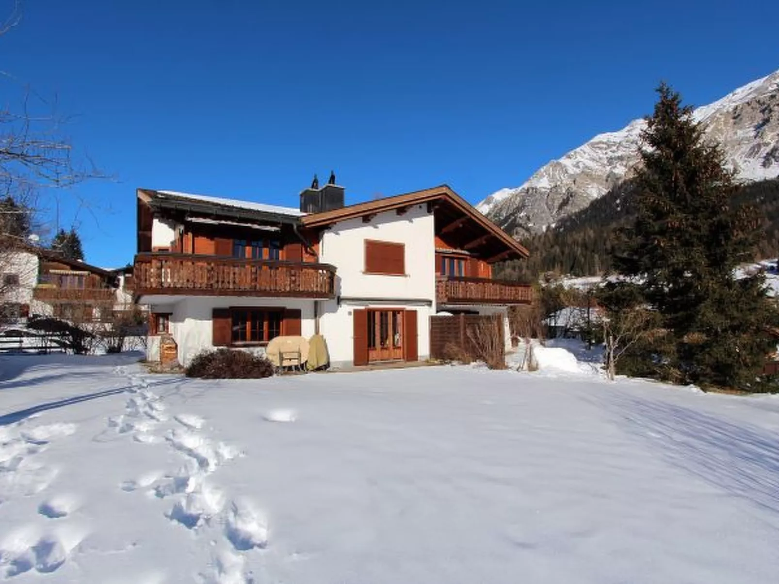 Arnika Family Accommodation in Lantsch-Lenz – For 5 People - Dehors