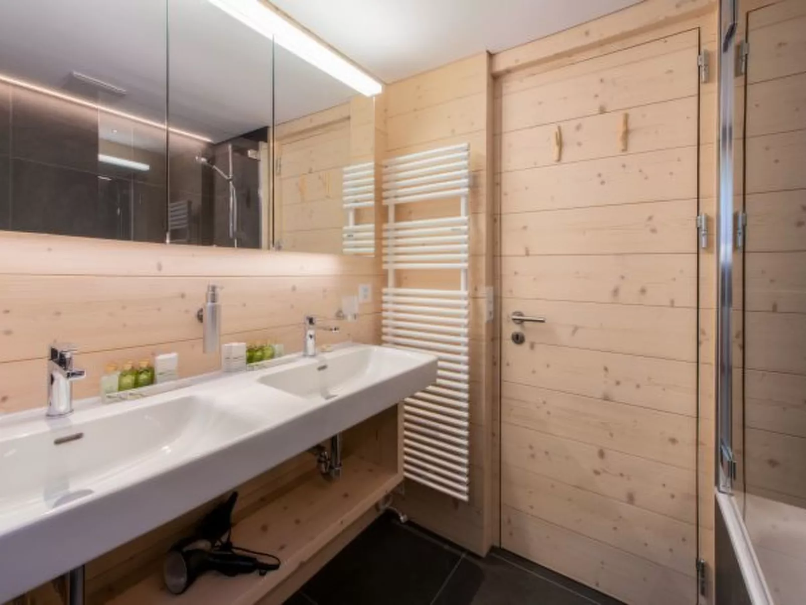 Chalet Iris - Inside