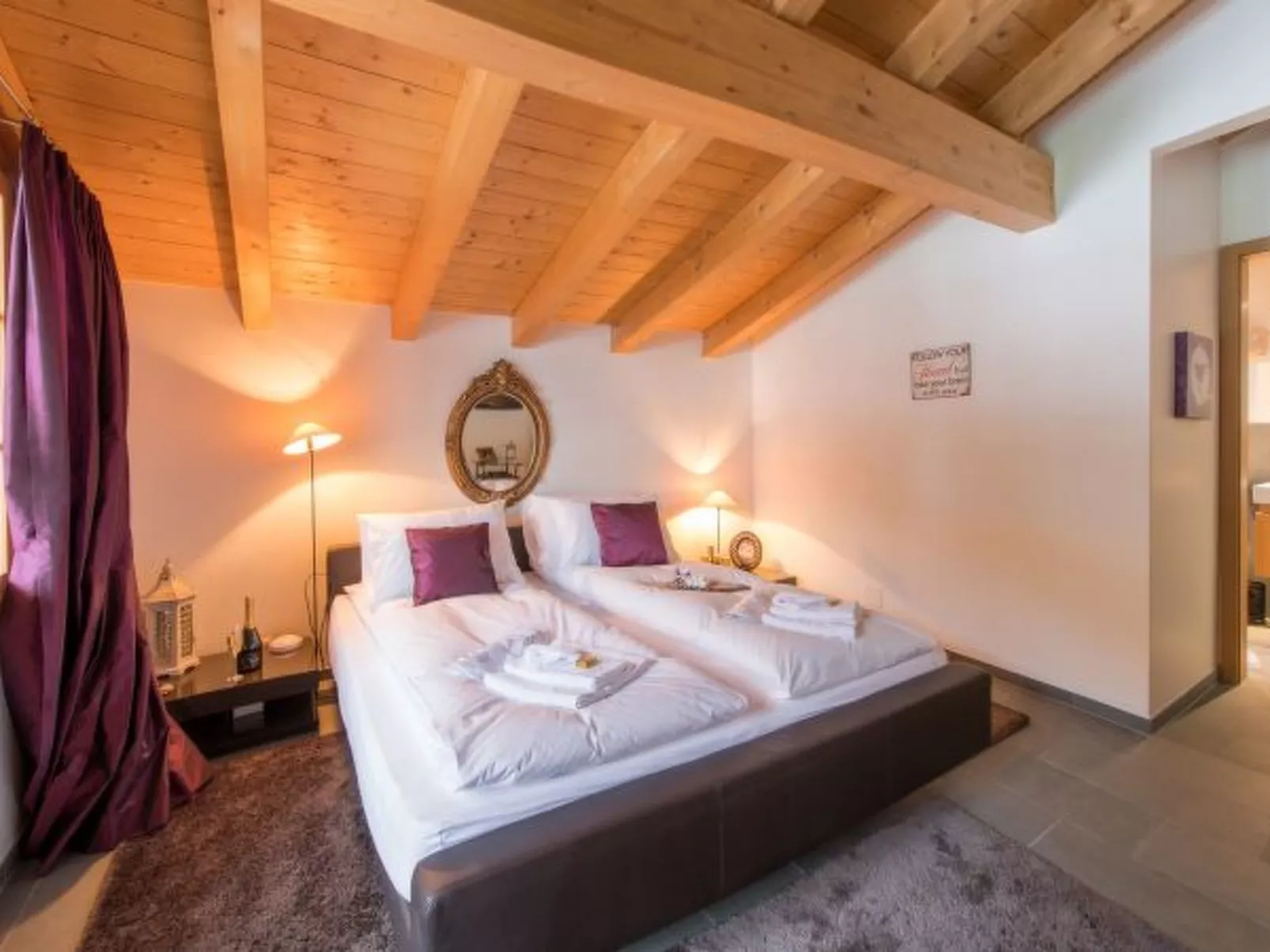 Waldbort Penthouse Suite - Inside