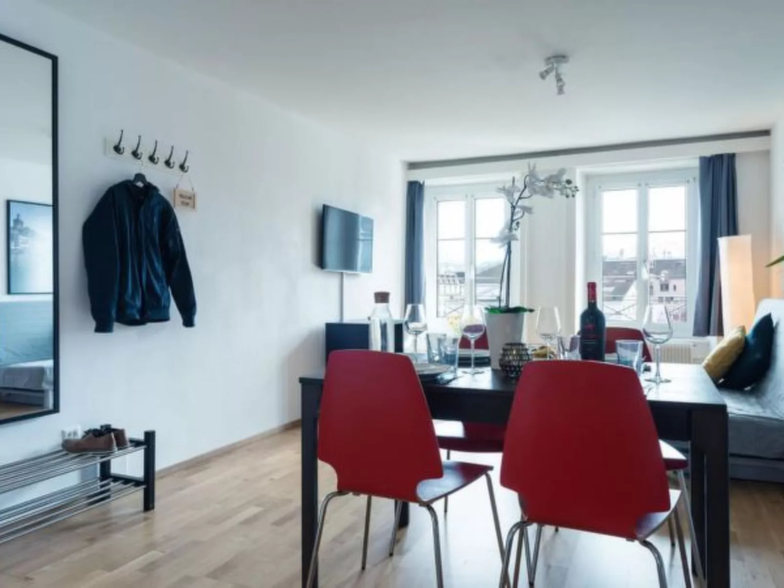 LU Saturn lll - Chapel Bridge HITrental Apartment - Dedans