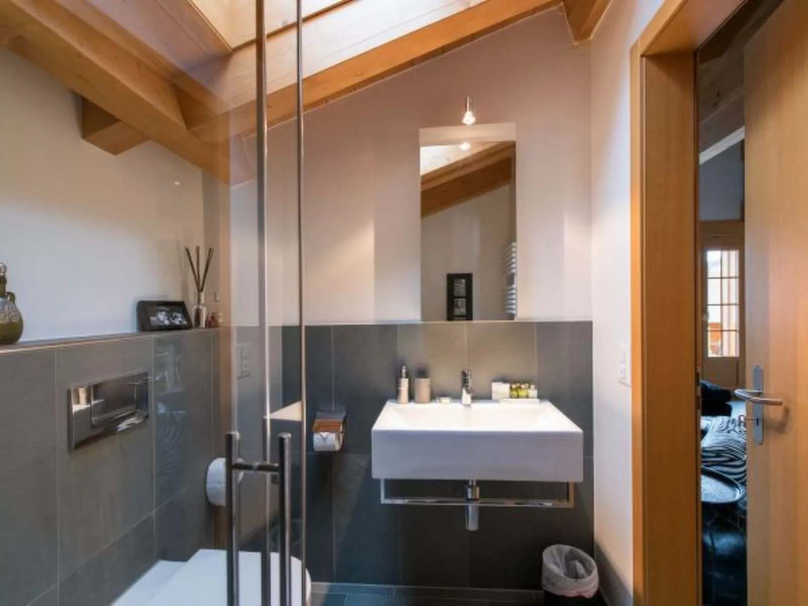 Waldbort Penthouse Suite - Inside