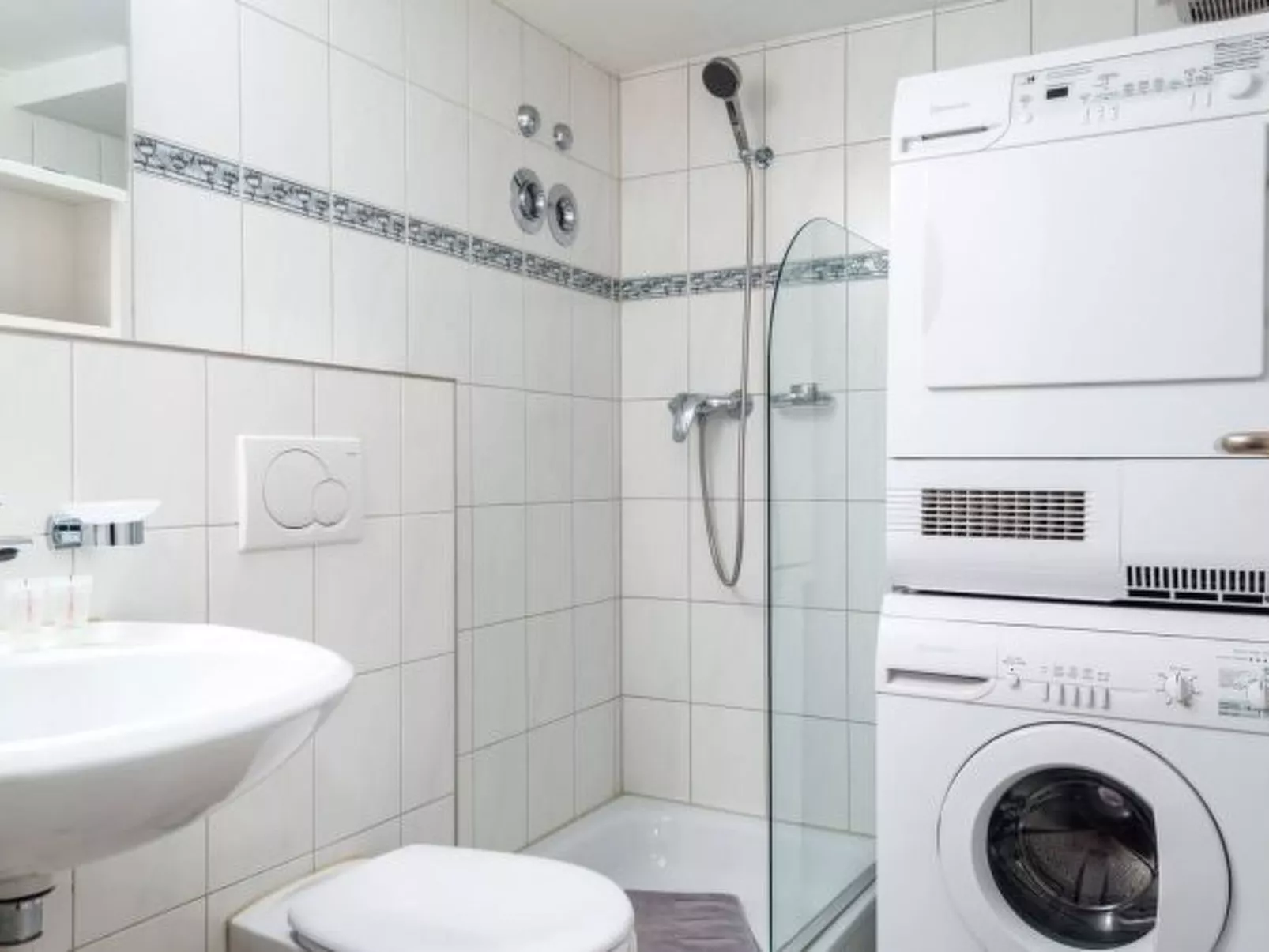 ZH Doerfli 4 - HITrental Apartment - Inside