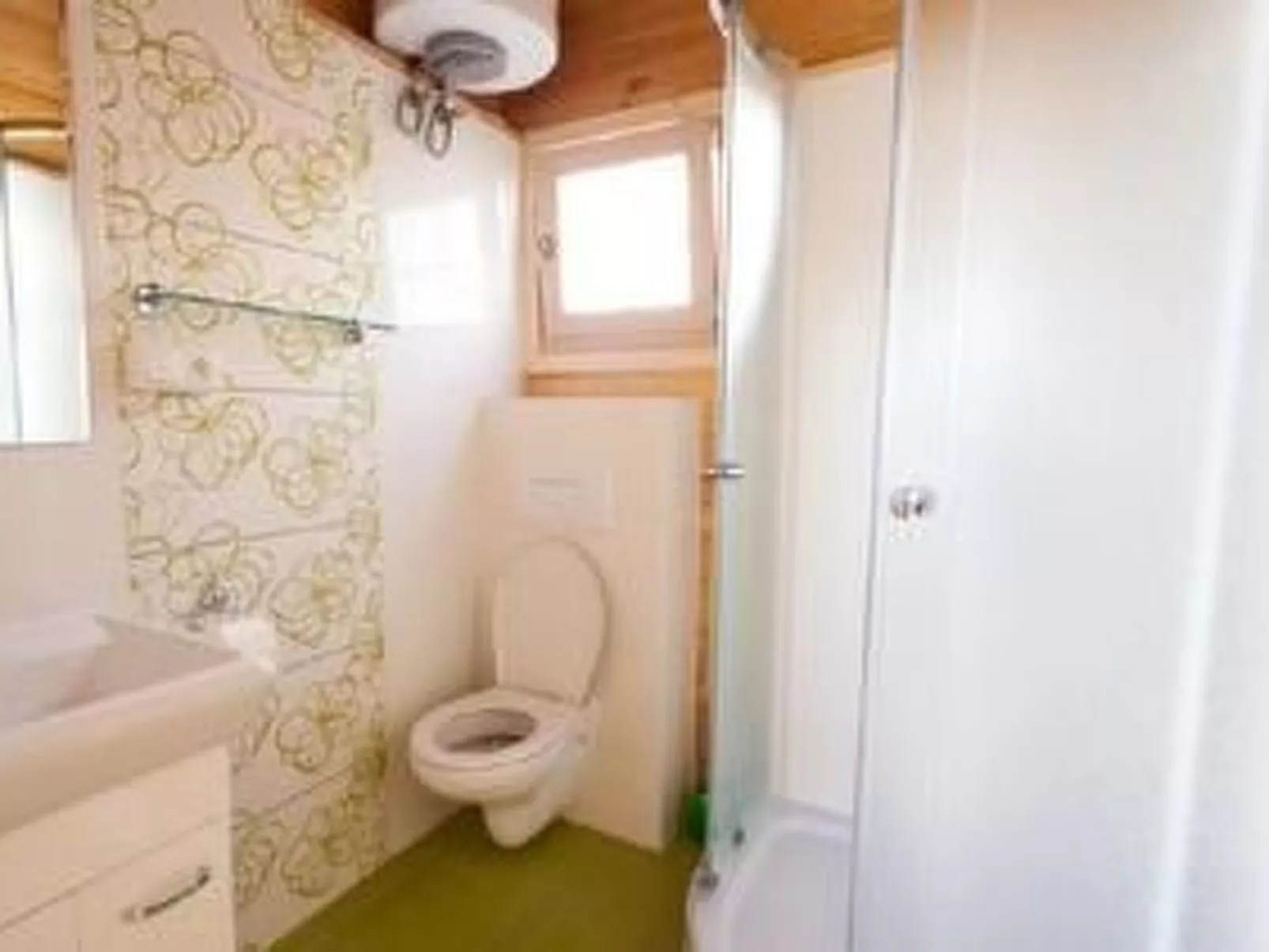 "Ferienwohnung" mitten im Grünen - Drinnen