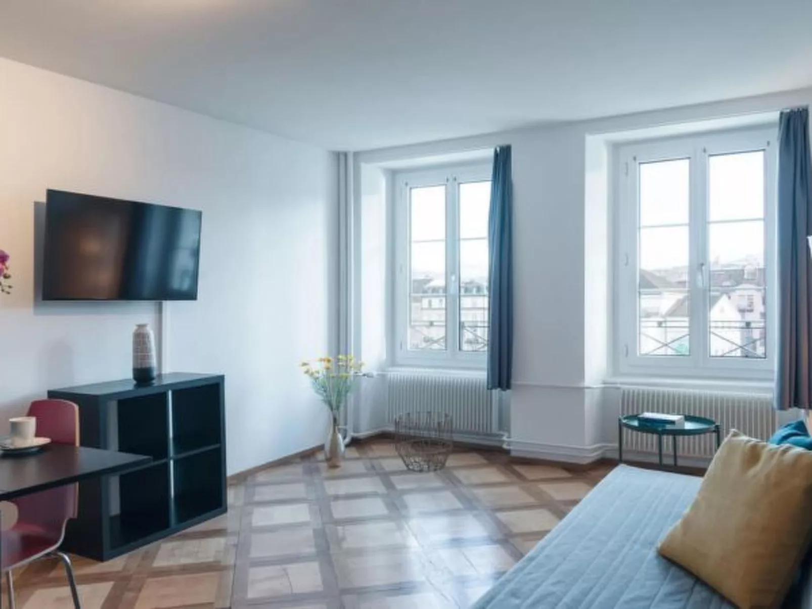 LU Jupiter lll - Chapel Bridge HITrental Apartment - Inside