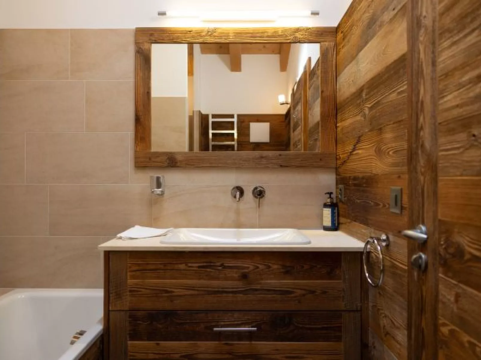 Montagnard 12 - Spa Access - Dedans