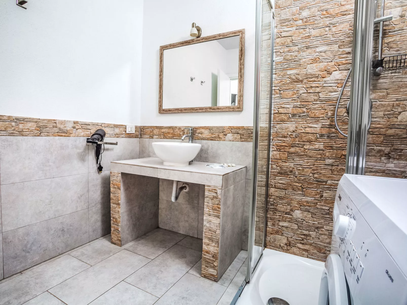 Luminoso trilocale eolo - Dedans