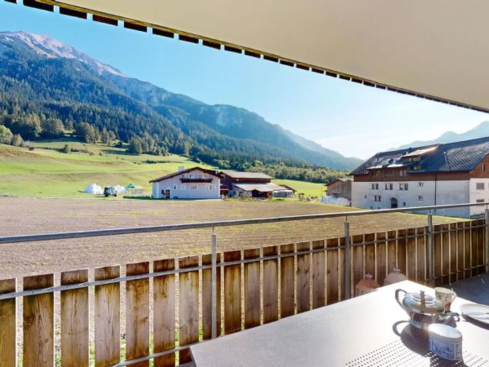 3.5 Zimmer Ferienwohnung Piz Linard Lantsch Lenz - Dehors