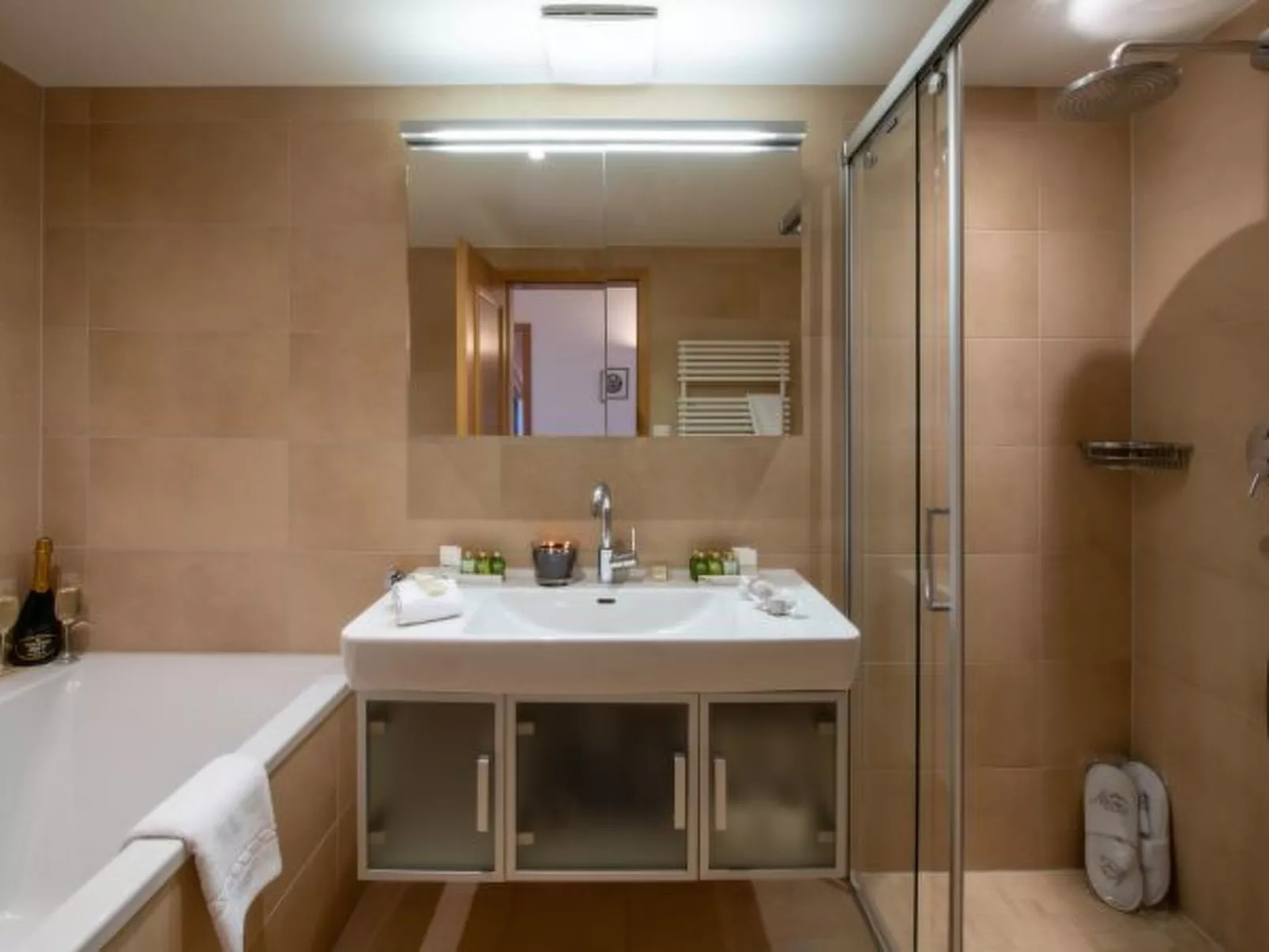 Waldbort Penthouse Residence - Drinnen